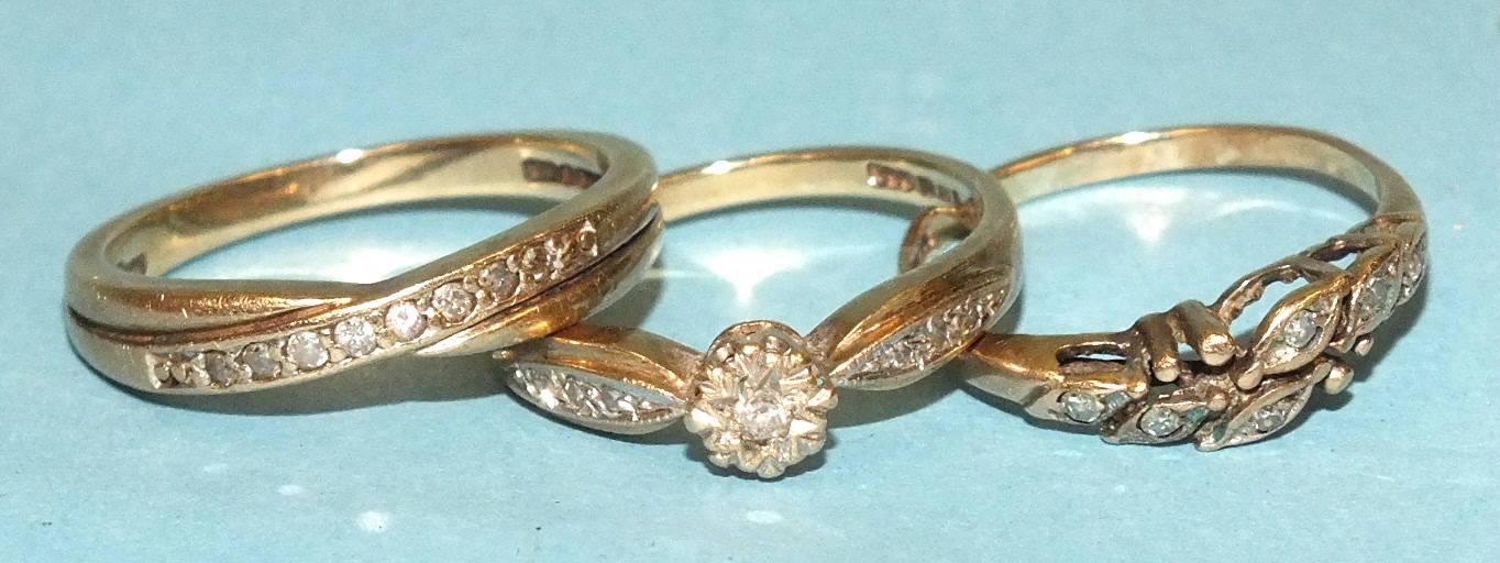 Three 9ct gold rings set diamonds, size K-N½, 5.8g.