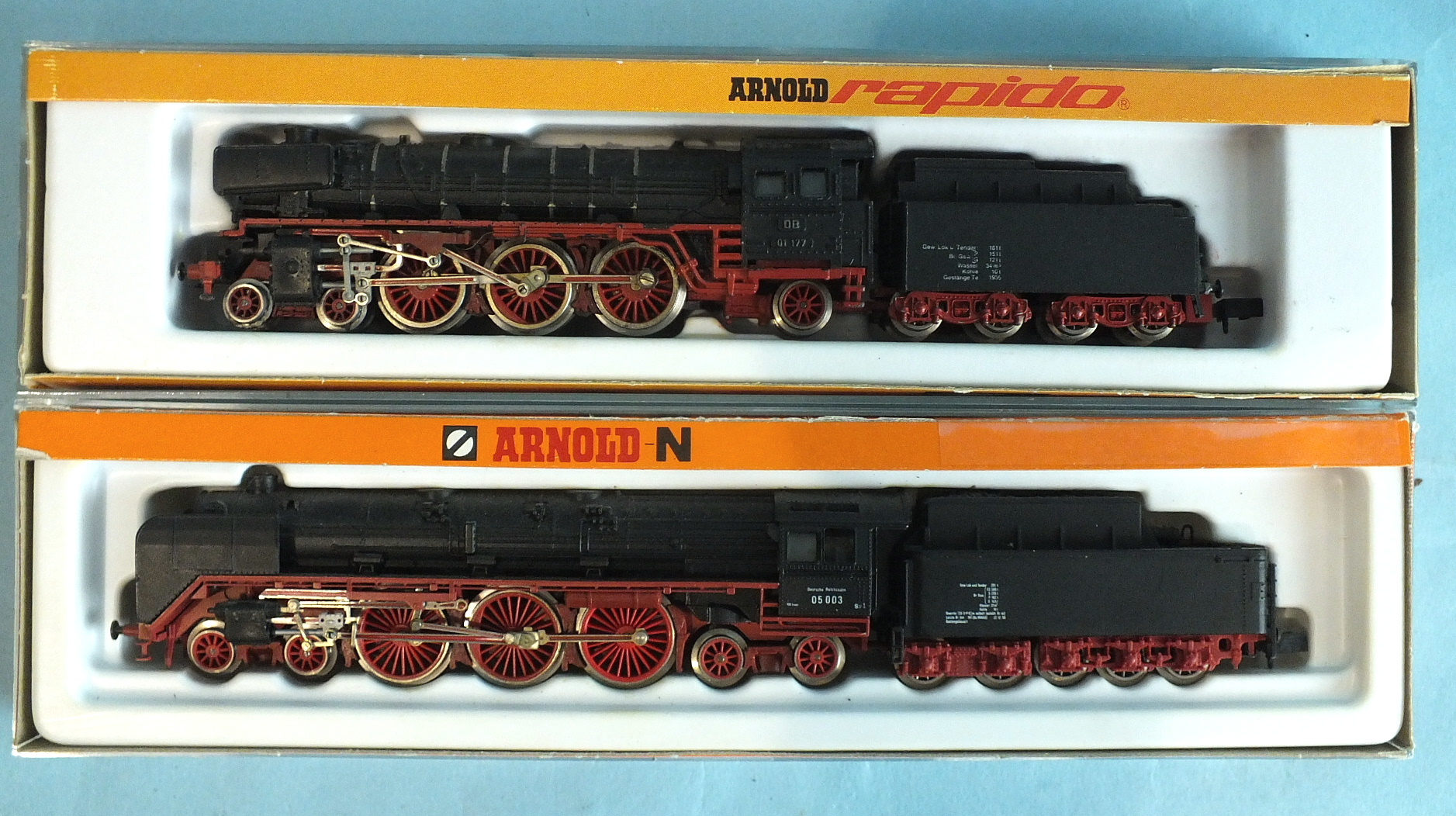 Arnold, N gauge, 2216 4-6-4 locomotive and tender RN05003, boxed and 2210 4-6-2 DB locomotive and