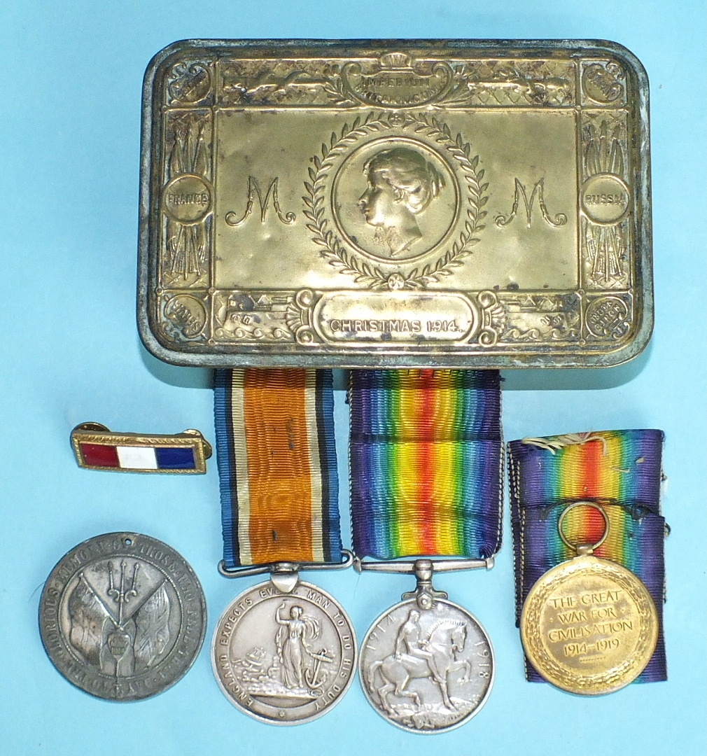 A WWI pair awarded to 3974 Pte P Wicks Rif Brig: British War and Victory medals, also an