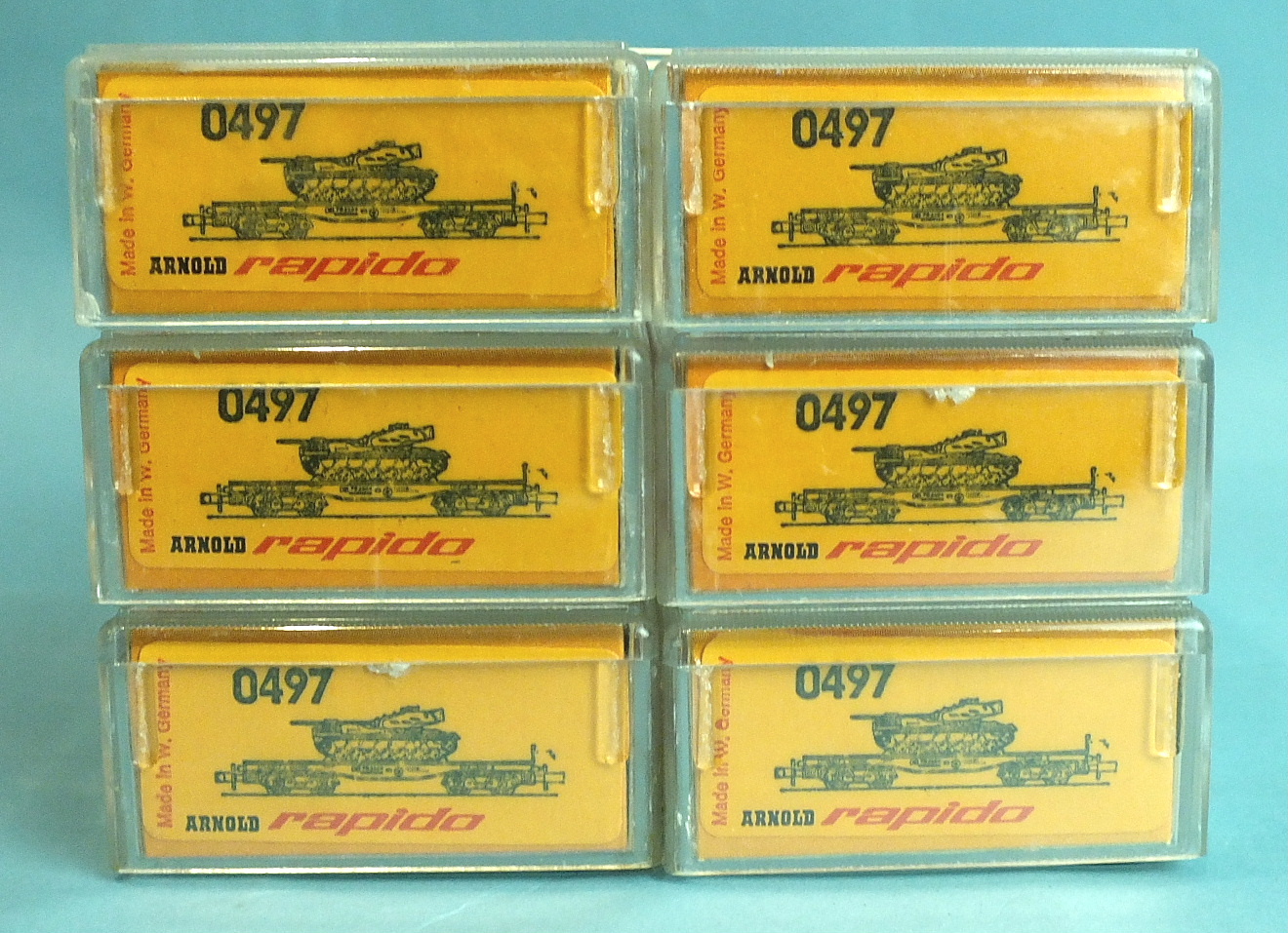 Arnold Rapido, N gauge, six boxed 0497 heavy duty trucks with Leopard tanks, (6). - Image 2 of 2