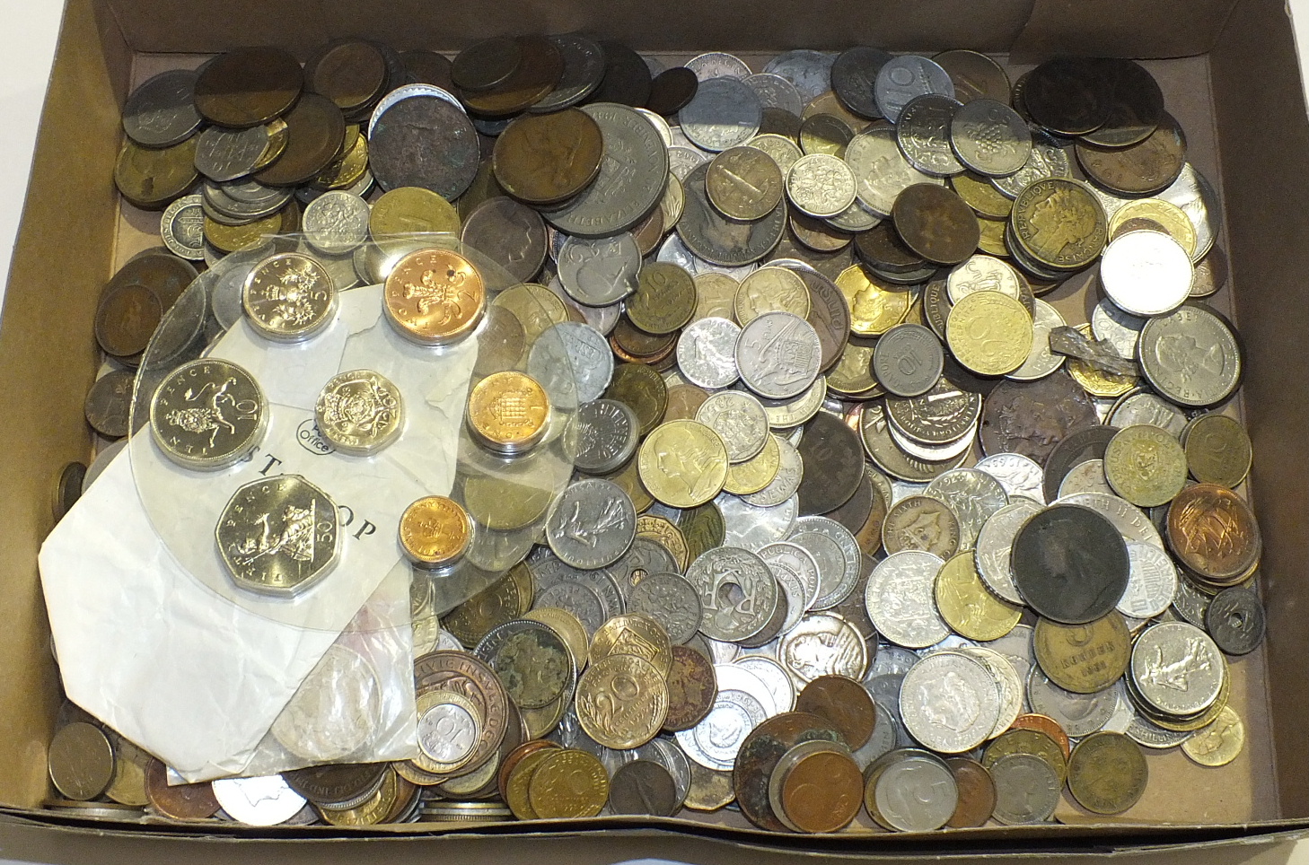 A quantity of British and foreign coinage, etc. - Image 2 of 2