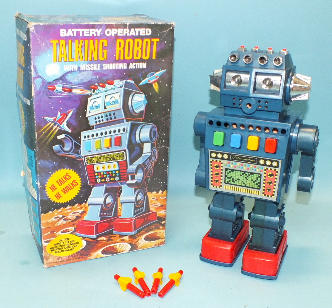 A battery-operated Talking Robot, boxed, "Made in Hong Kong by HC", 29cm tall.