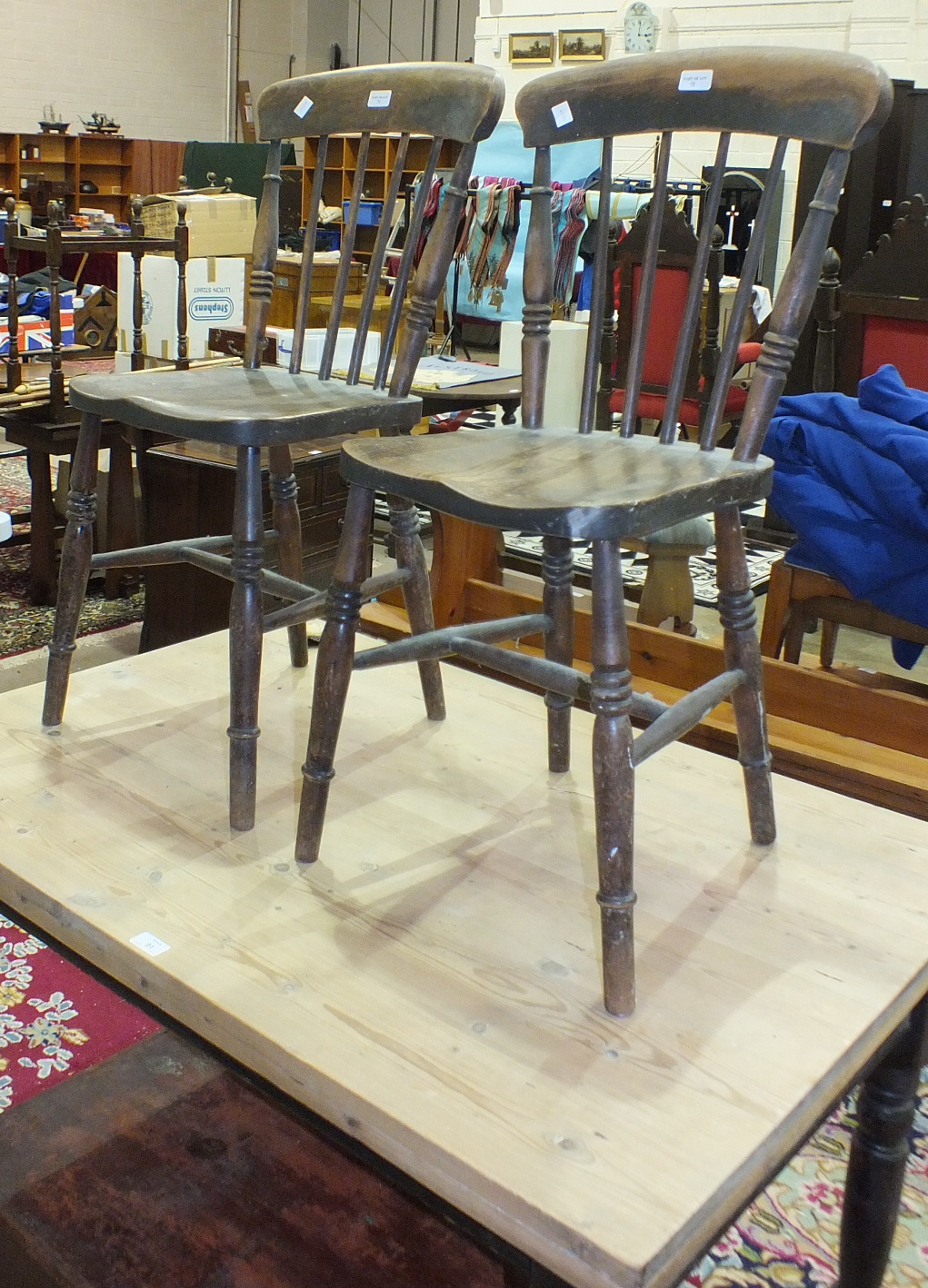 A pine chest, 71cm wide, a scrub-top pine kitchen table with end drawer, on turned legs, 80 x - Image 2 of 2