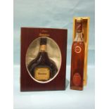 Godet VSOP Selection Special Cognac, 700ml, 40%, in wood box, (seepage, level mid-shoulder) and