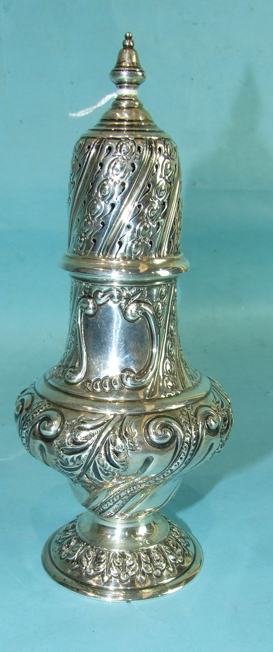 An embossed sugar caster, 20cm high, London 1900, ___6.3oz. - Image 2 of 2