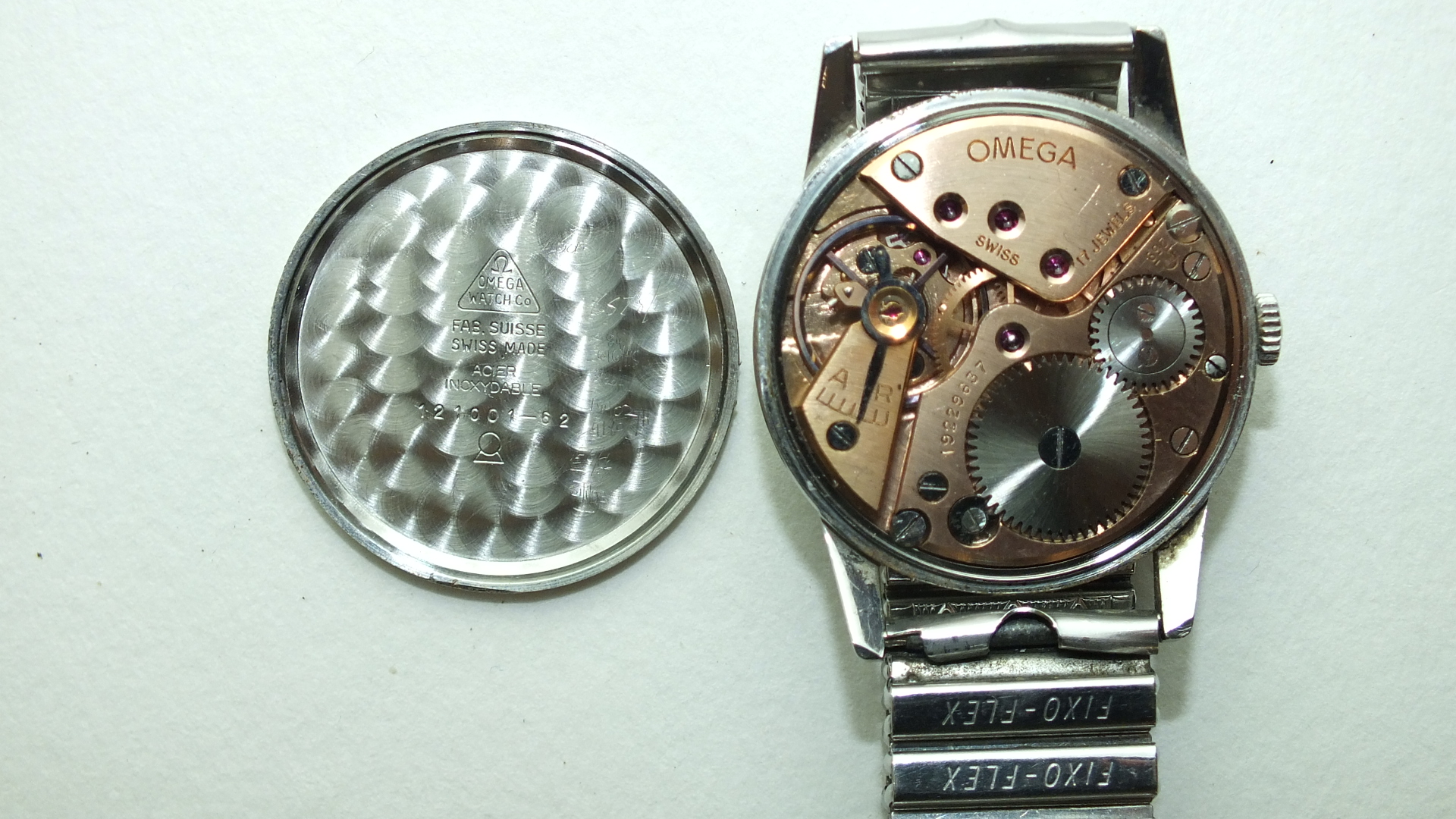 Omega, a gent's wrist watch c1962, the silvered dial with baton numerals and seconds subsidiary, the - Image 3 of 3