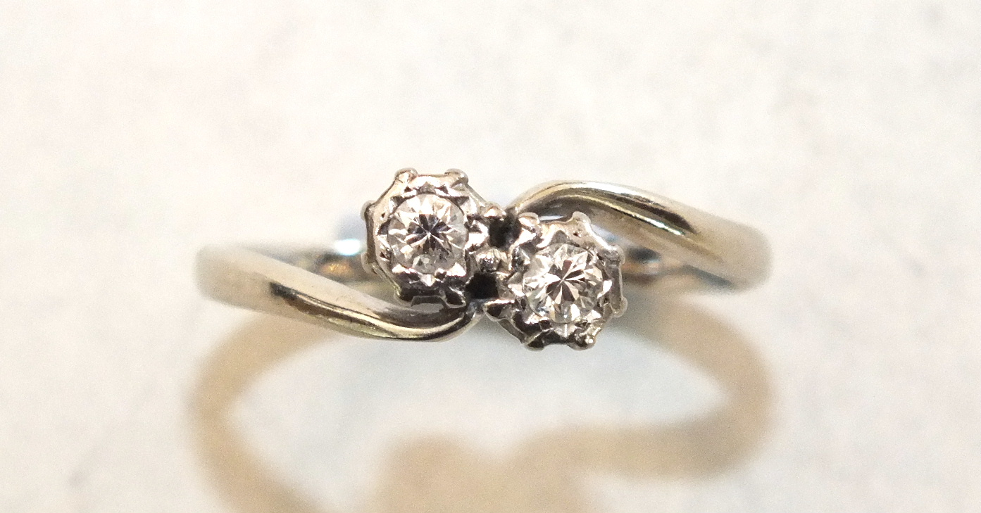 A diamond crossover ring with 18ct white gold and platinum mount, size J, 2.2g and a 9ct gold ring - Image 2 of 3