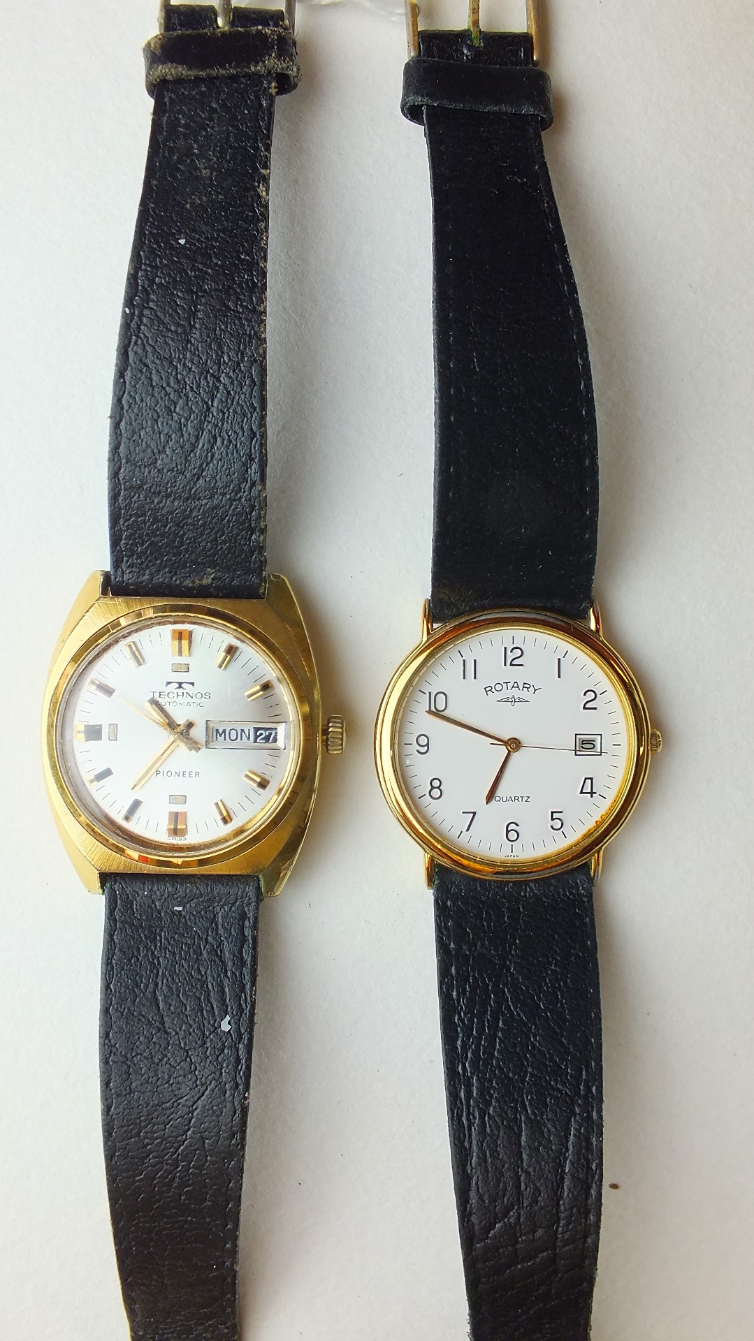 A gentleman's Technos Automatic Pioneer wrist watch, with baton numerals and day/date apertures,