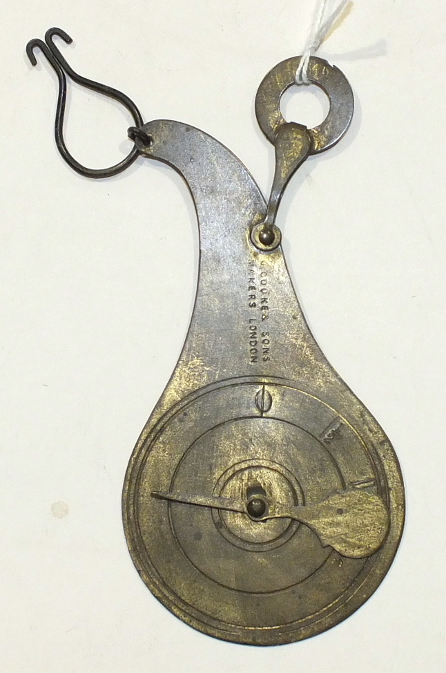 A Late-Victorian hand-held brass letter scale stamped "J Cooke & Sons, Makers, London", 10.5cm.