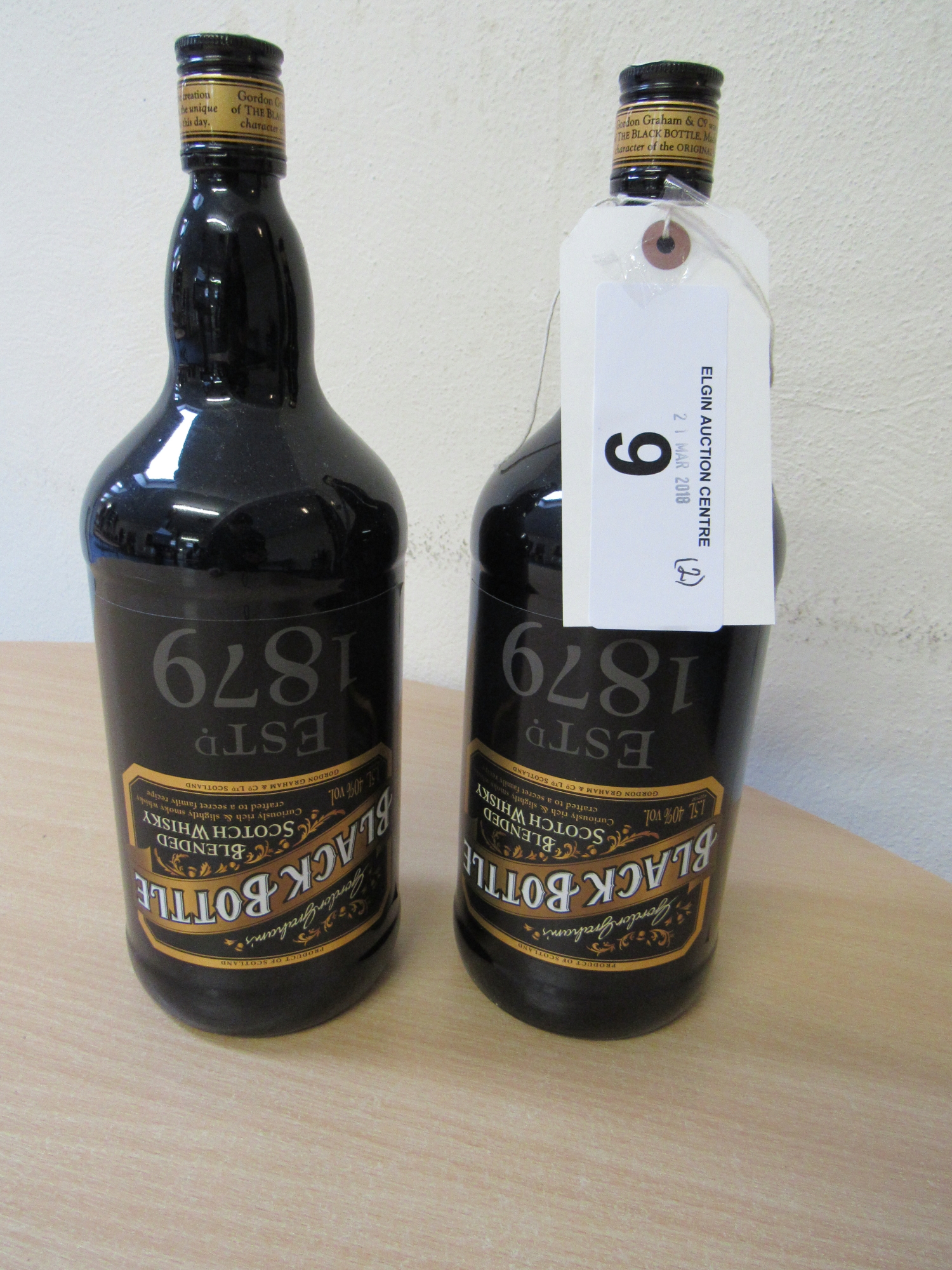 2 X 1.5 LITRES BLACK BOTTLE WHISKY 40% VOL