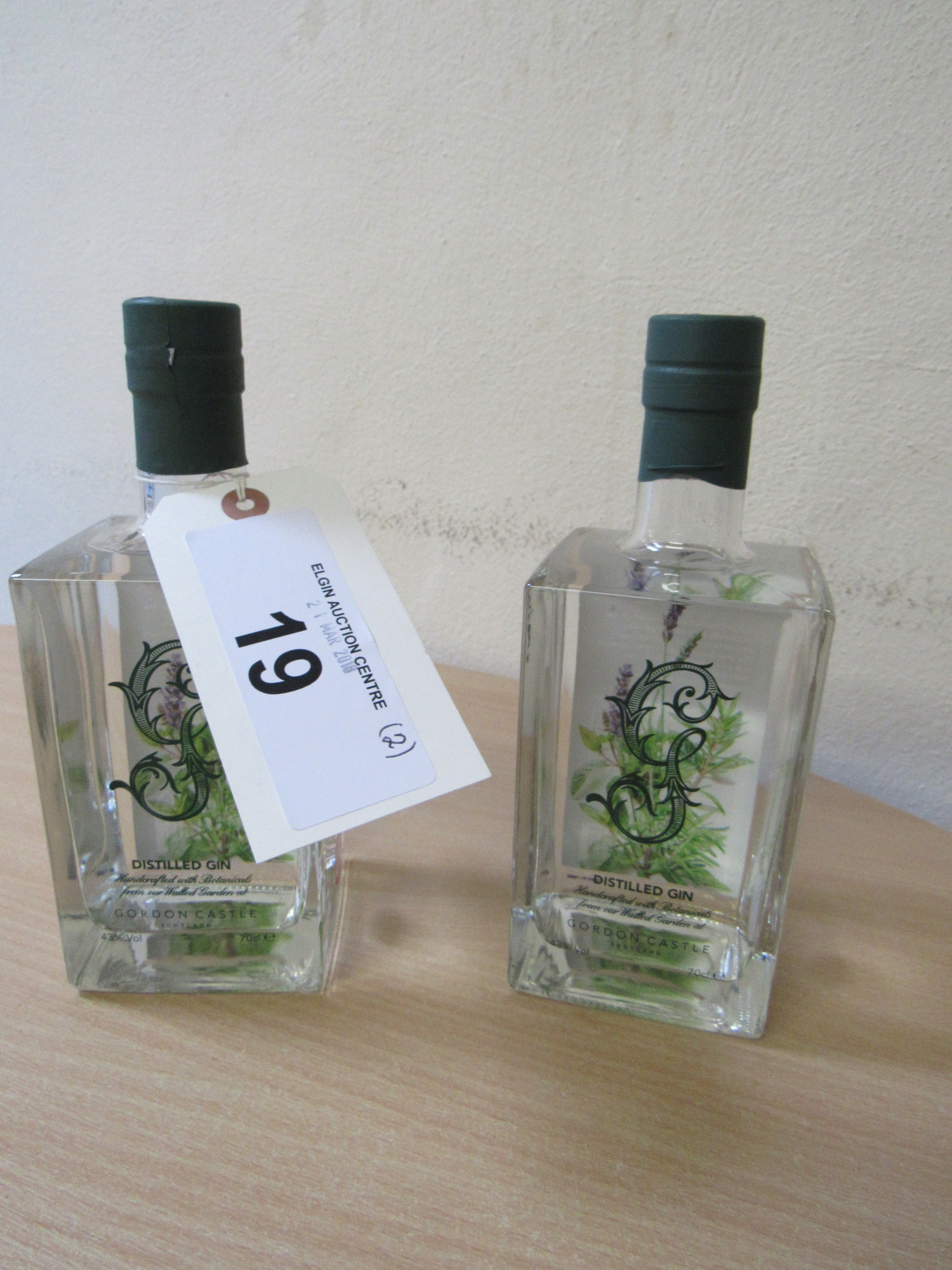 2 X 70CL GORDON CASTLE GIN 43% VOL