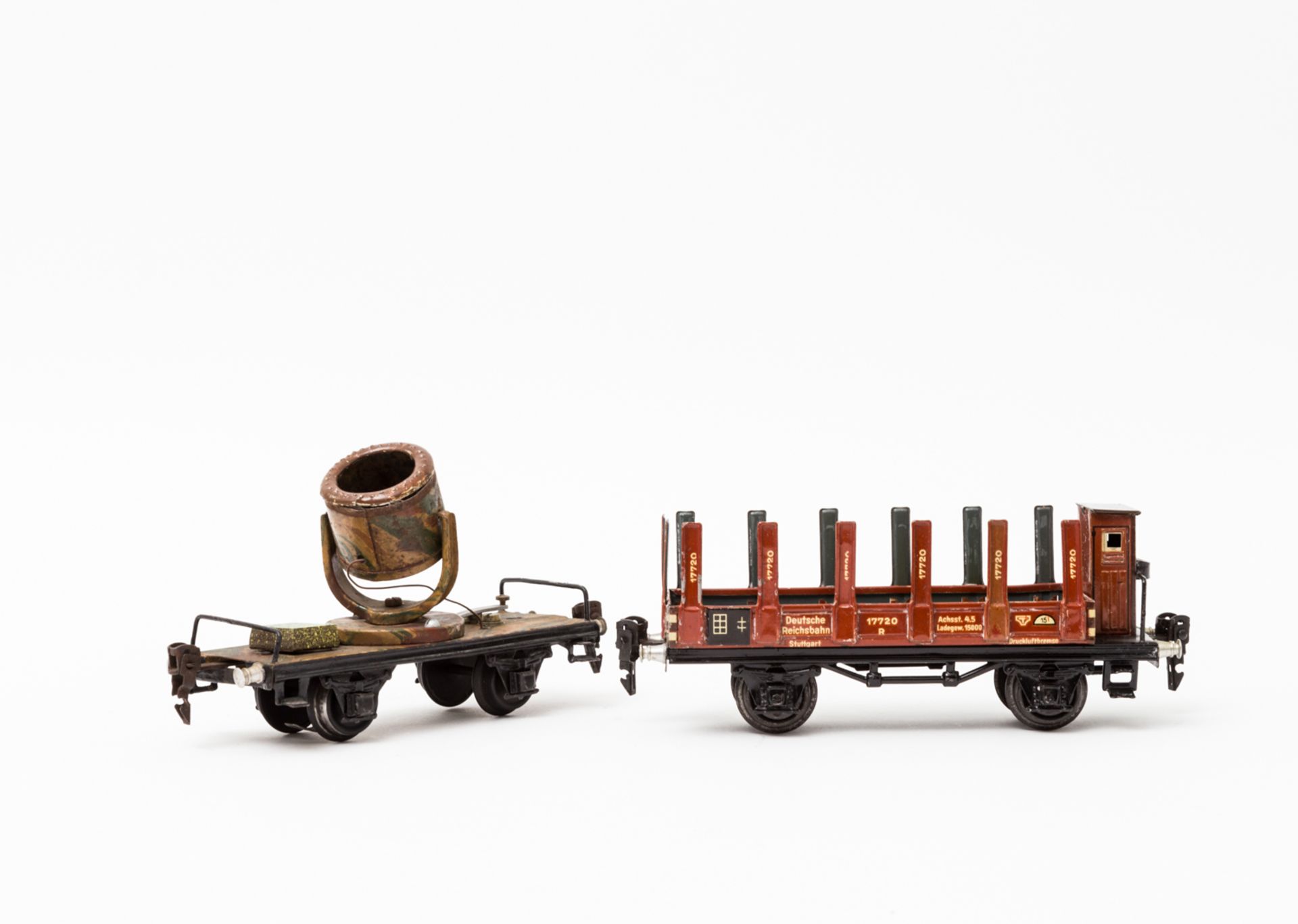 MÄRKLIN Rungenwagen 1772 und Scheinwerferwagen 1959, Spur 0, Blech, 2-achsig, auf Unterseite