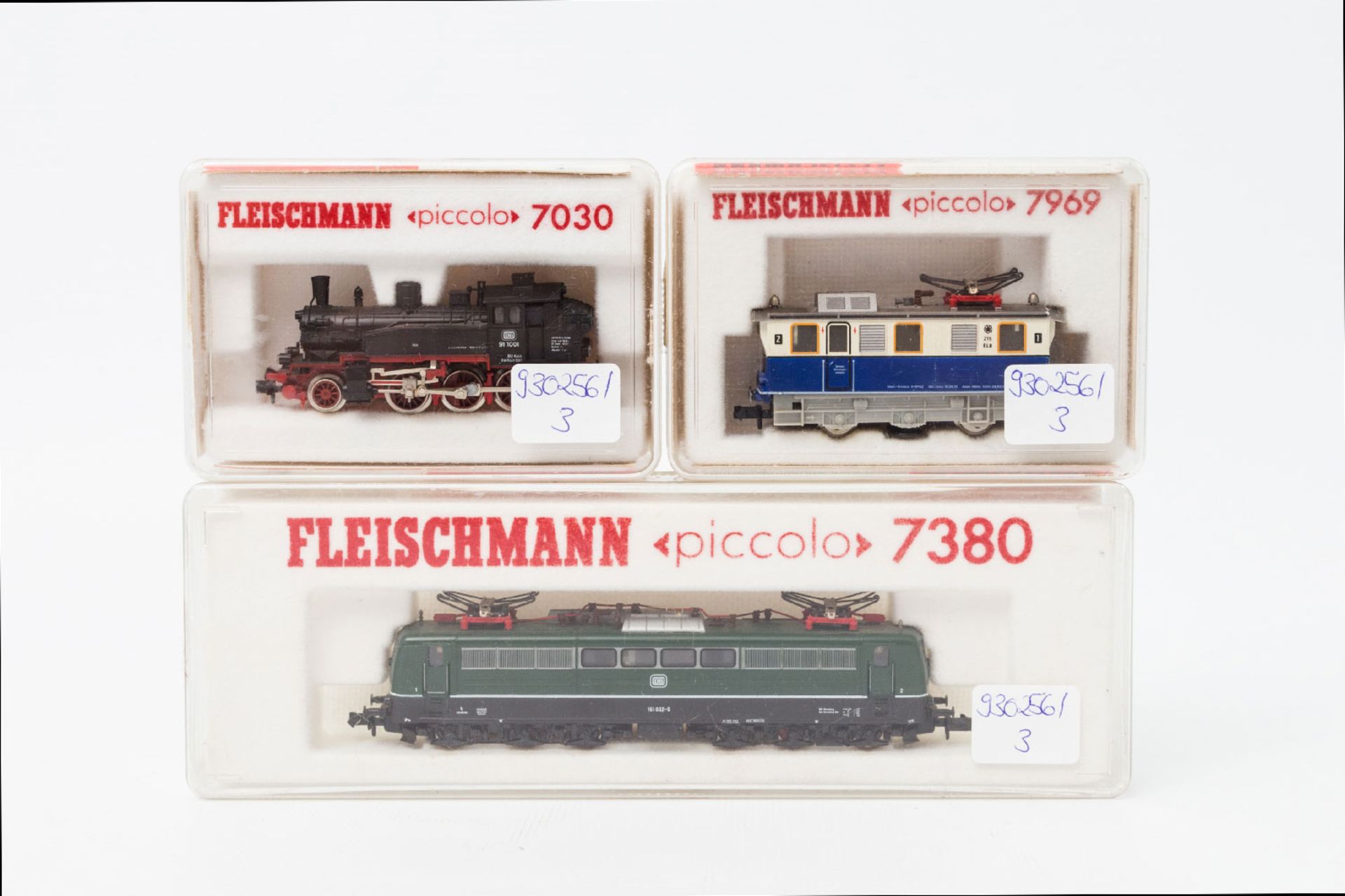 FLEISCHMANN PICCOLO drei Loks 7030/7380/7969, Spur N, 1x Tenderlok der DB 7030: schwarz, BN 91 1001,