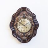 WANDUHR Frankreich, 19.Jh., sog. "Ochsenaugen", dunkles Holz, oval geschwungen, zweifarbige