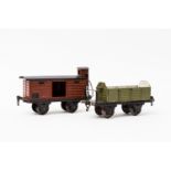 MÄRKLIN offener und gedeckter Güterwagen 1918/1967, Spur 1, Blech, grün bzw. rotbraun lack., auf