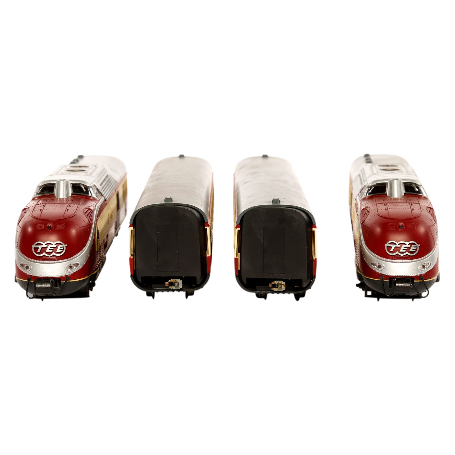 ROCO TEE-Dieseltriebzug 14183A, Spur H0, Kunststoff-Gehäuse, beige/rot, 4-teilig, bestehend aus 2 - Bild 2 aus 5