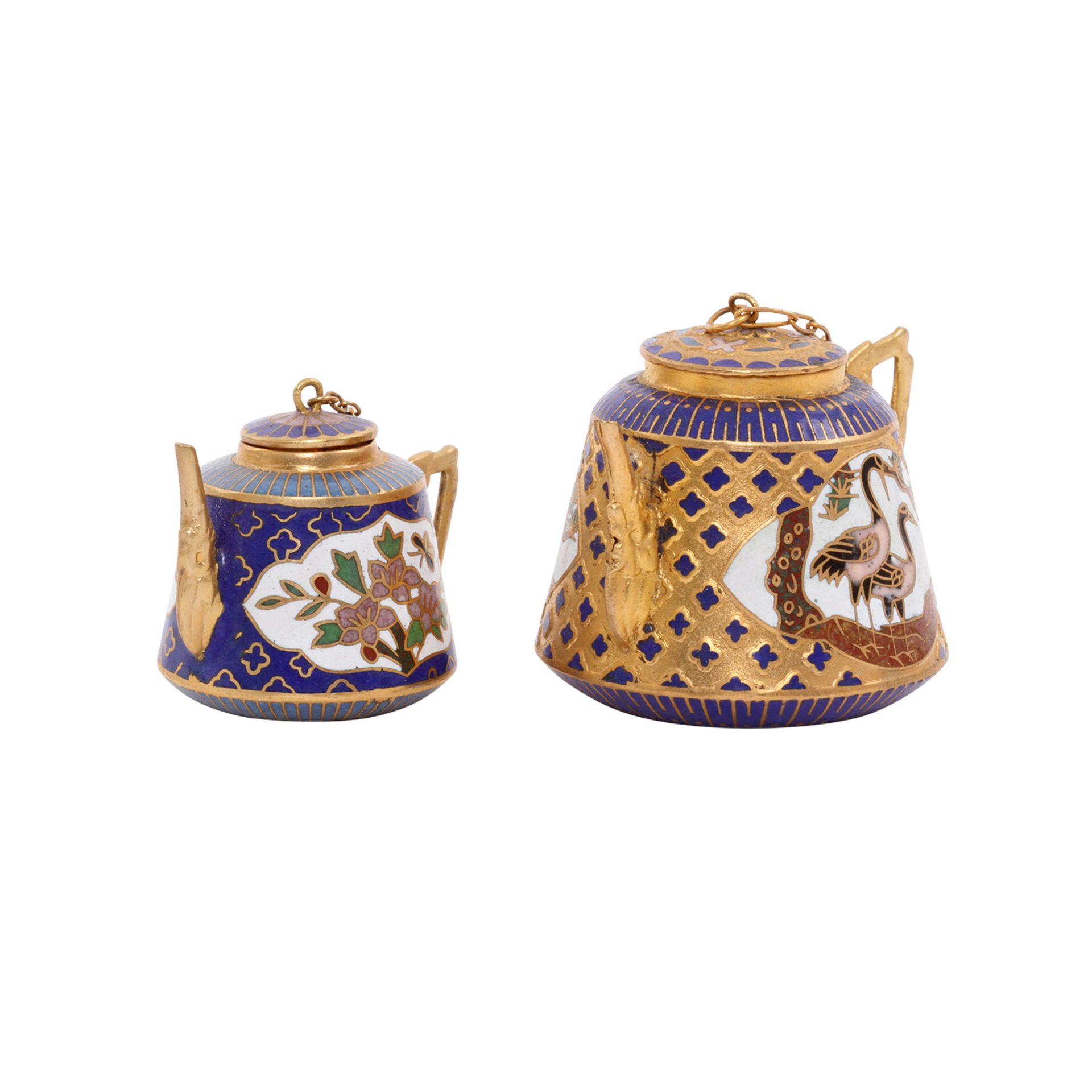2 Miniatur-Tee-Sets aus Cloisonné. CHINA, 20. Jh. bestehend aus: einem Tee-Set mit 1 Teekanne und - Bild 6 aus 10