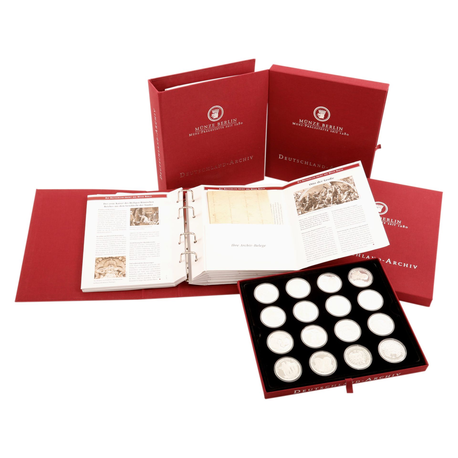 Medaillen-Edition "Deutschland Archiv" mit insg. 42 Silbermedaillen, in dekorativen Schubern und mit