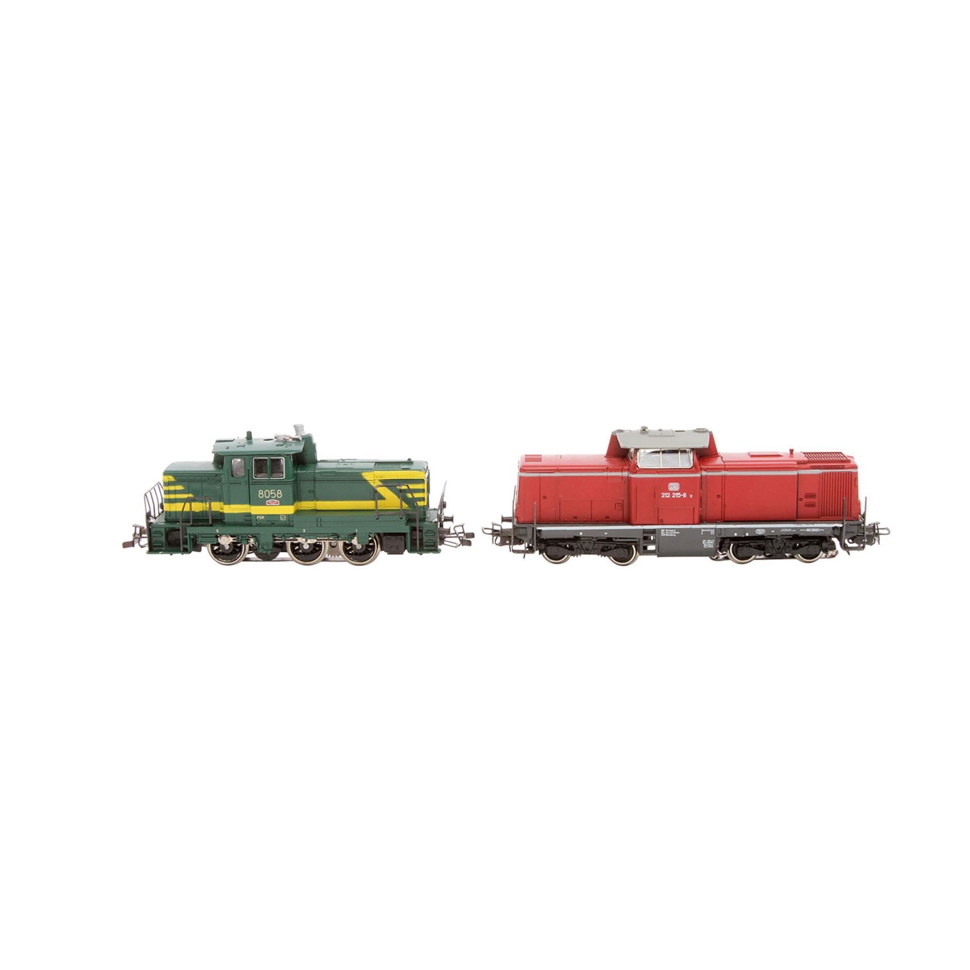 MÄRKLIN zwei Dieselloks 3072/3149, Spur H0, Kunststoff-Gehäuse, 3072: rot, BR 212 der DB, BN 212 - Bild 5 aus 8