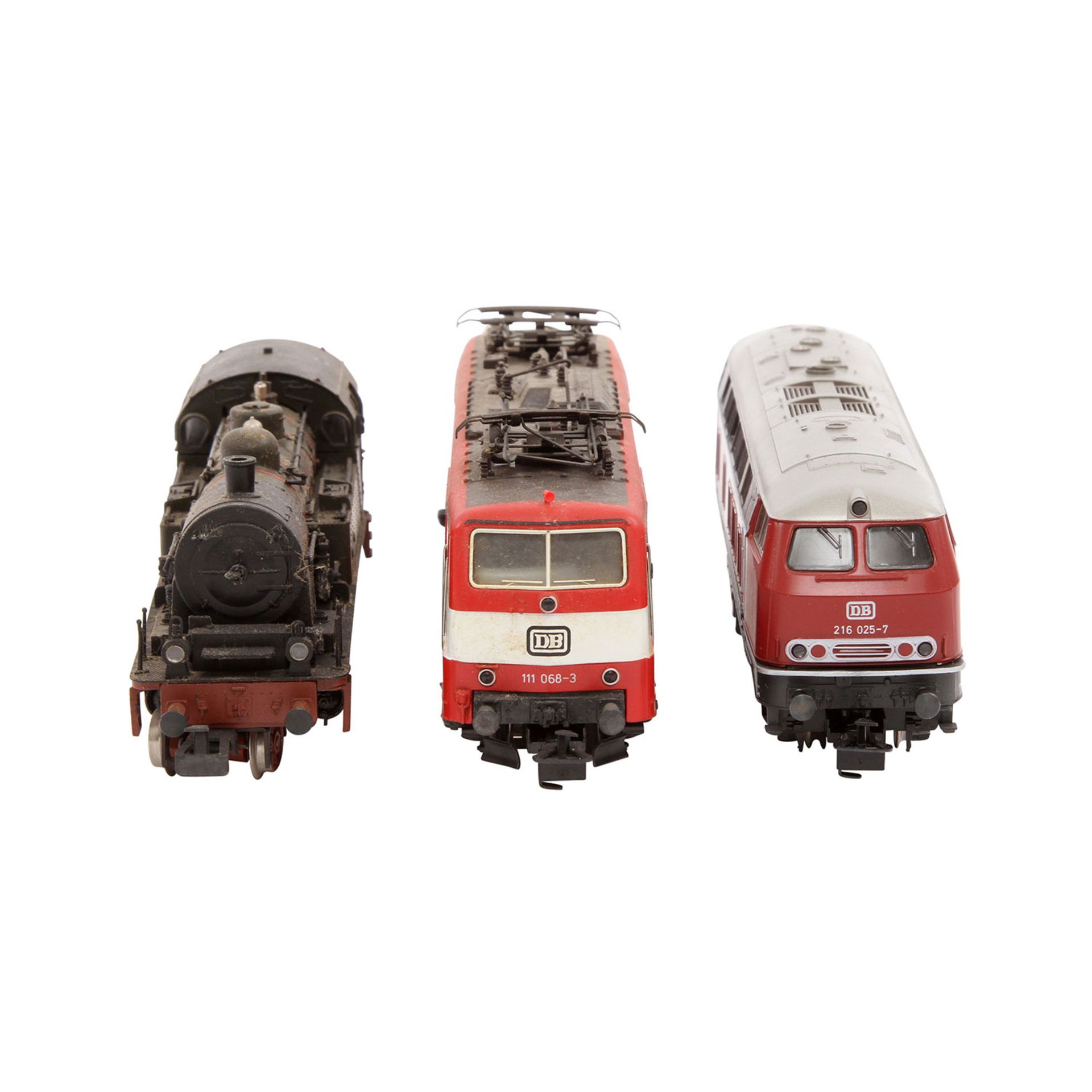 MÄRKLIN drei Loks 3075/3109/3172, Spur H0, Kunststoff-/Guss-Gehäuse, 3075: rot, BR 216 der DB, BN - Bild 2 aus 8