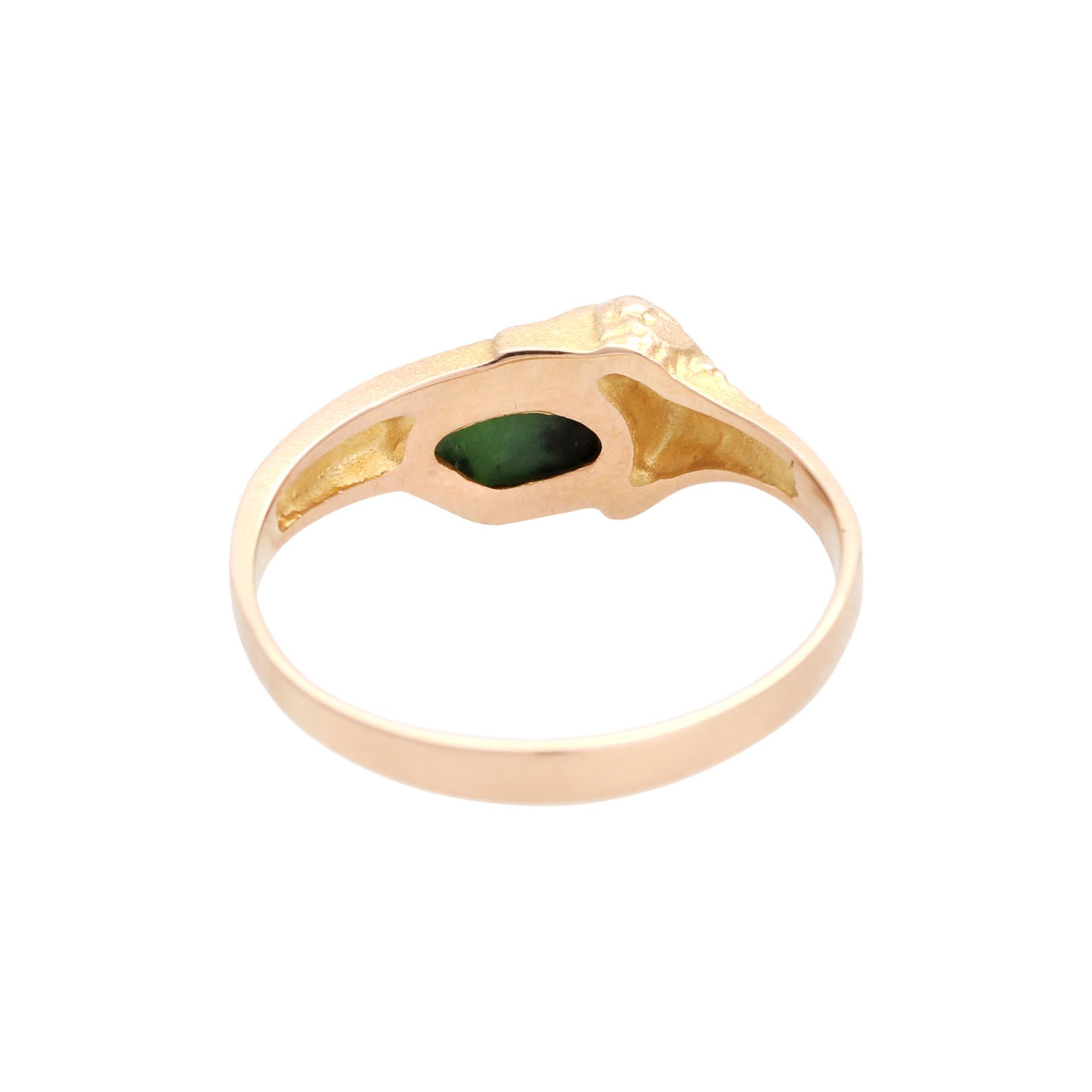 LAPPONIA Ring mit grünem Stein, wohl Grossulargestein, amorph, asymmetrisch eingearbeitet mit 1 - Image 3 of 3