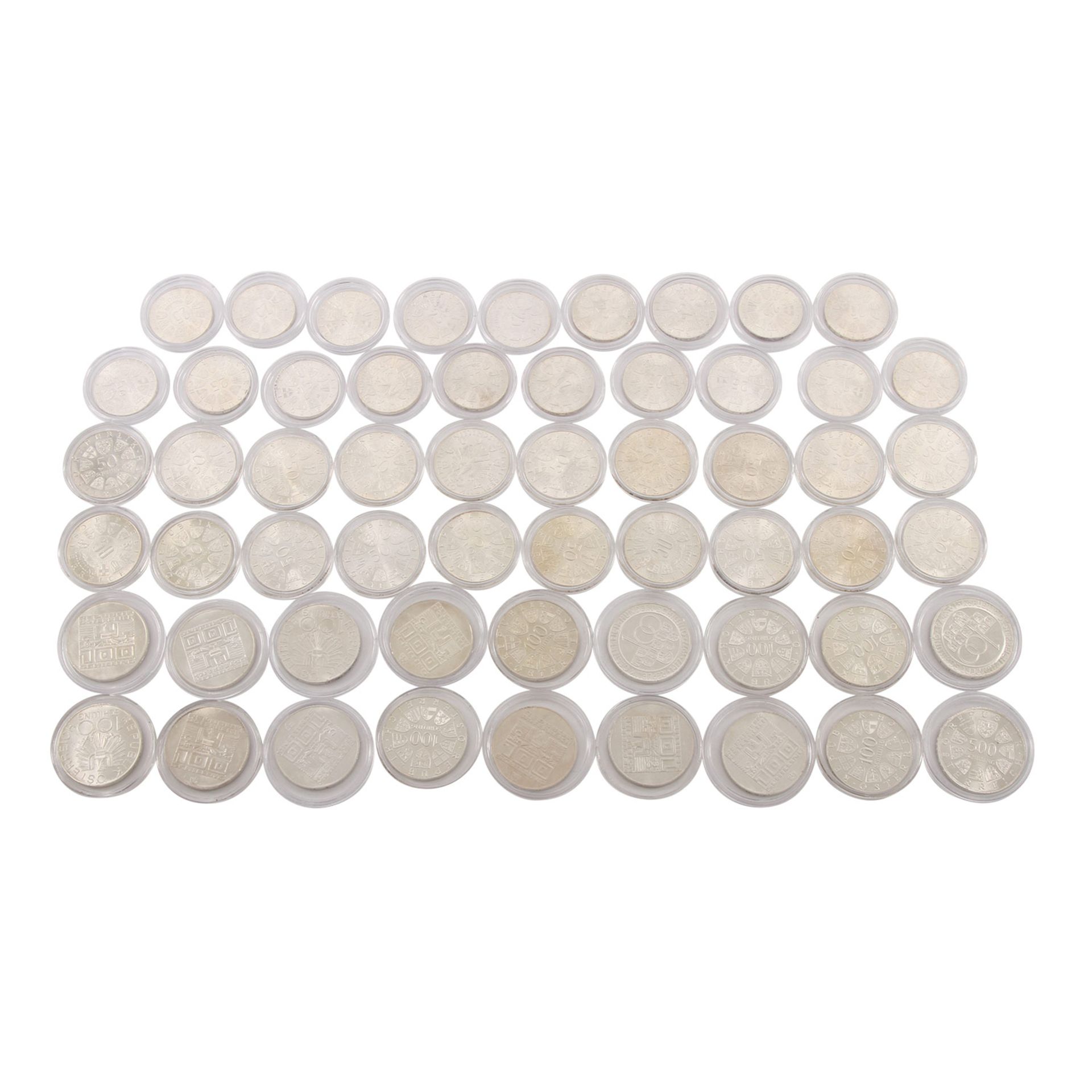 Österreich/Silber - gesamt gut 800 g Silber fein, 1 x 500 Schilling, 17 x 100 Schilling, 20 x 50