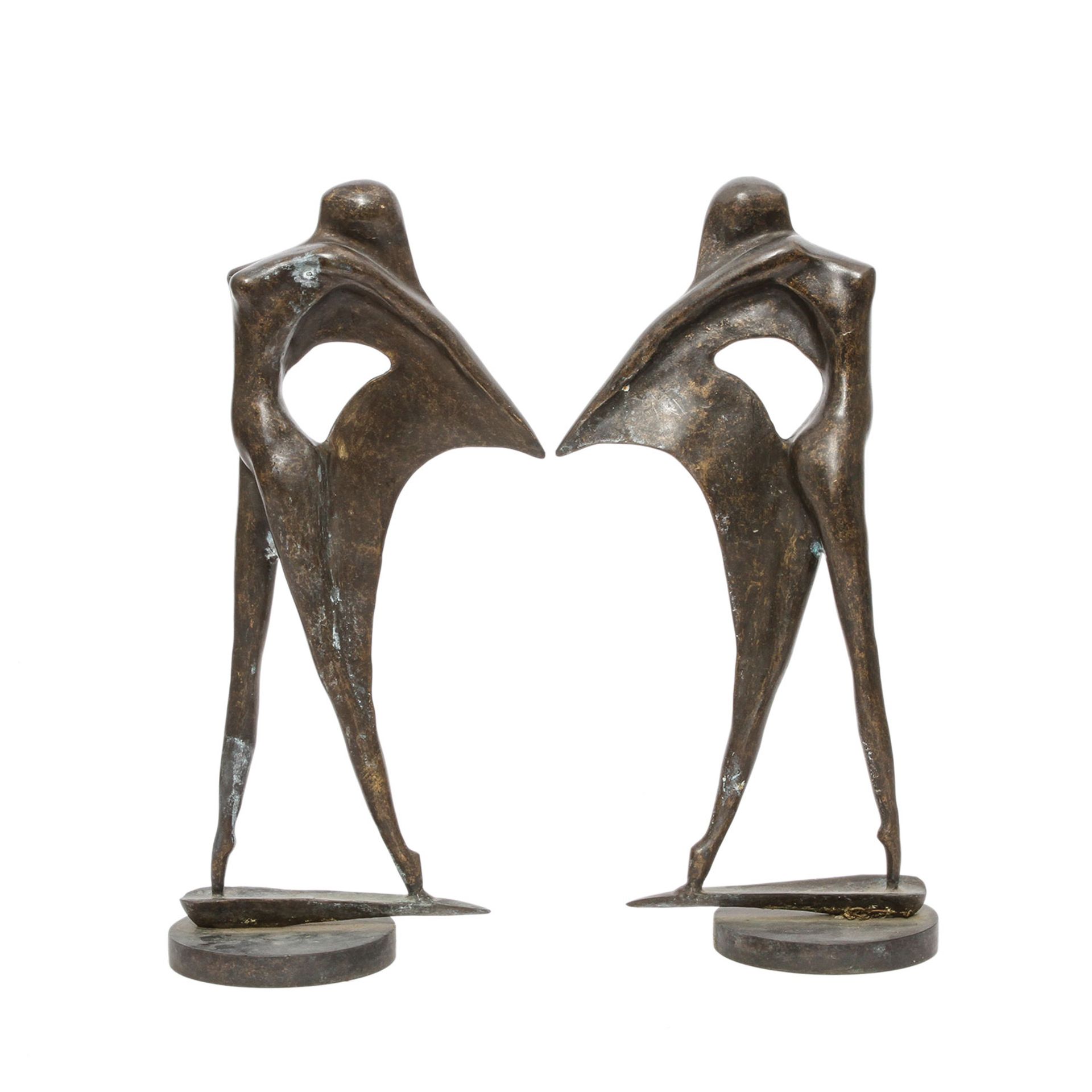 Paar Figuren 'Tänzerin', 20. Jhd. Bronze, abstrakter, weiblicher Akt, H. ca. 39cm. Altersspuren. - Image 3 of 5