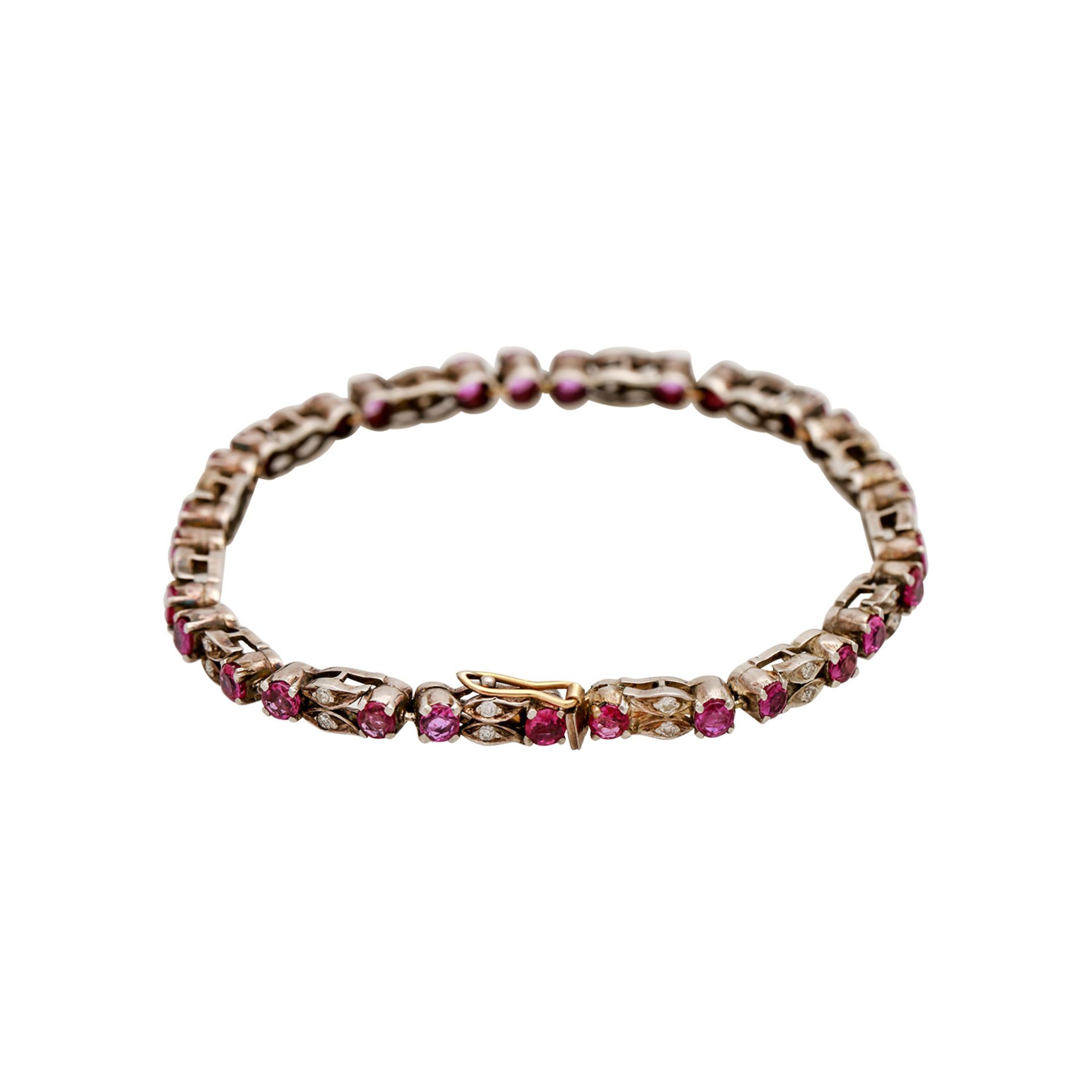 Silberarmband mit Rubinen und Diamanten, 29 Rubine, 28 Brillanten von zus. ca. 0,28 ct von mittlerer - Image 2 of 4