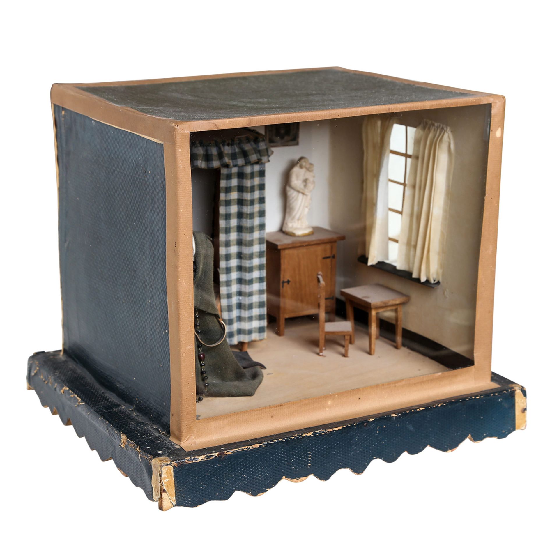 Puppenklosterzelle, Anfang 20.Jh., selten, quadratisches, verglastes Holzgehäuse auf geschweiftem - Image 2 of 7