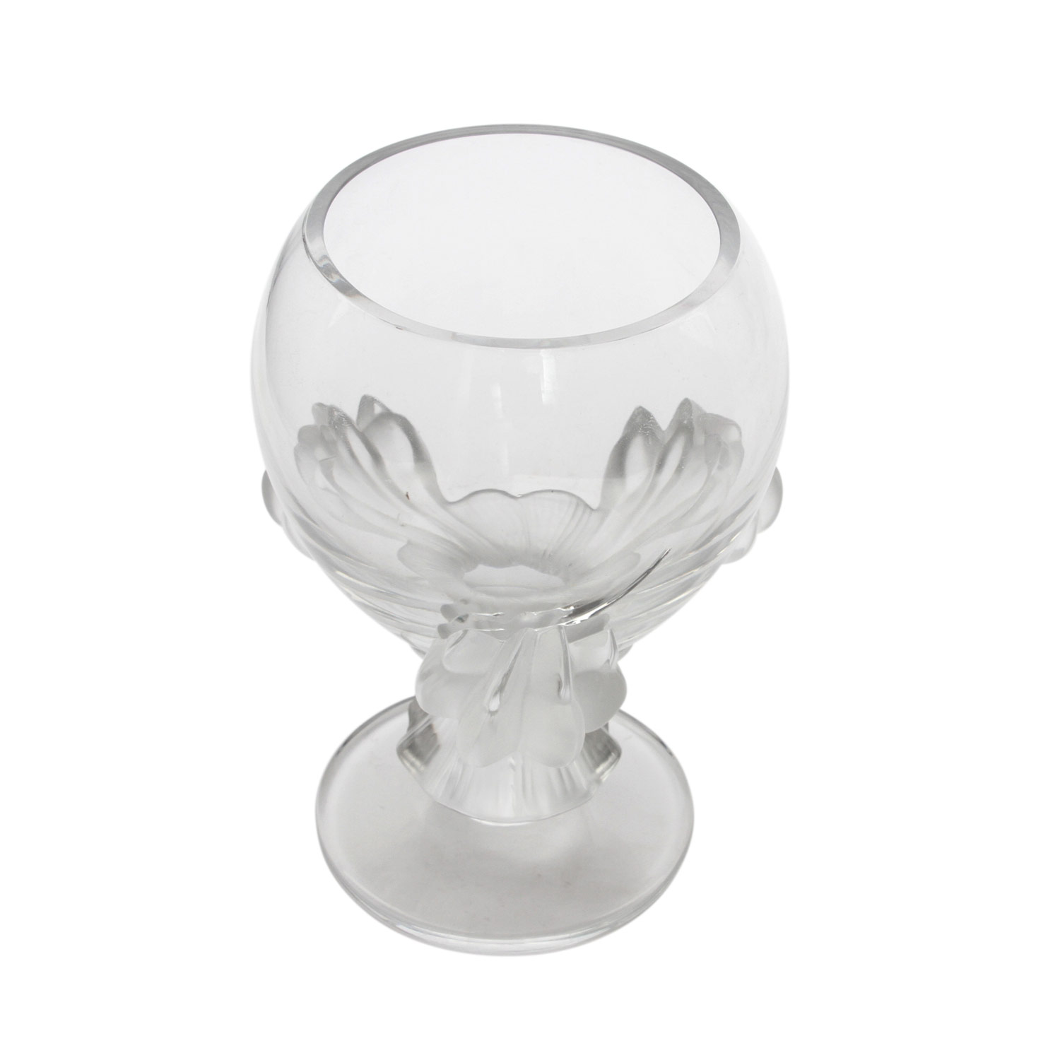 LALIQUE GLASPOKAL Frankreich, farbloses Kristallglas, von drei satinierten Klauenfüßen getragene, - Image 6 of 7