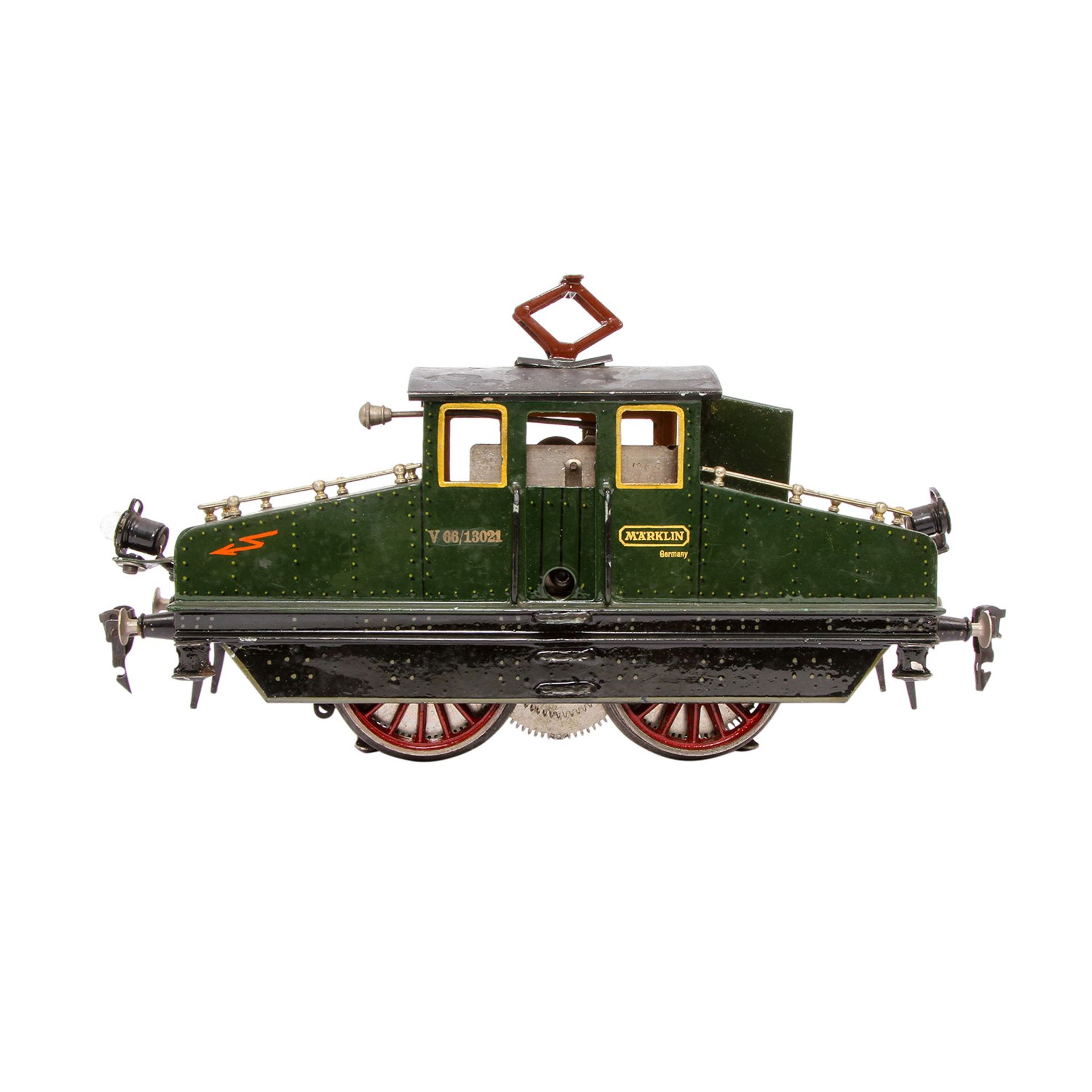 MÄRKLIN 20 Volt-Vollbahnlok V 66/13021, Spur 1, 1933, grün/schwarz lack., vor- u. rückwärtsfahrend - Image 2 of 8