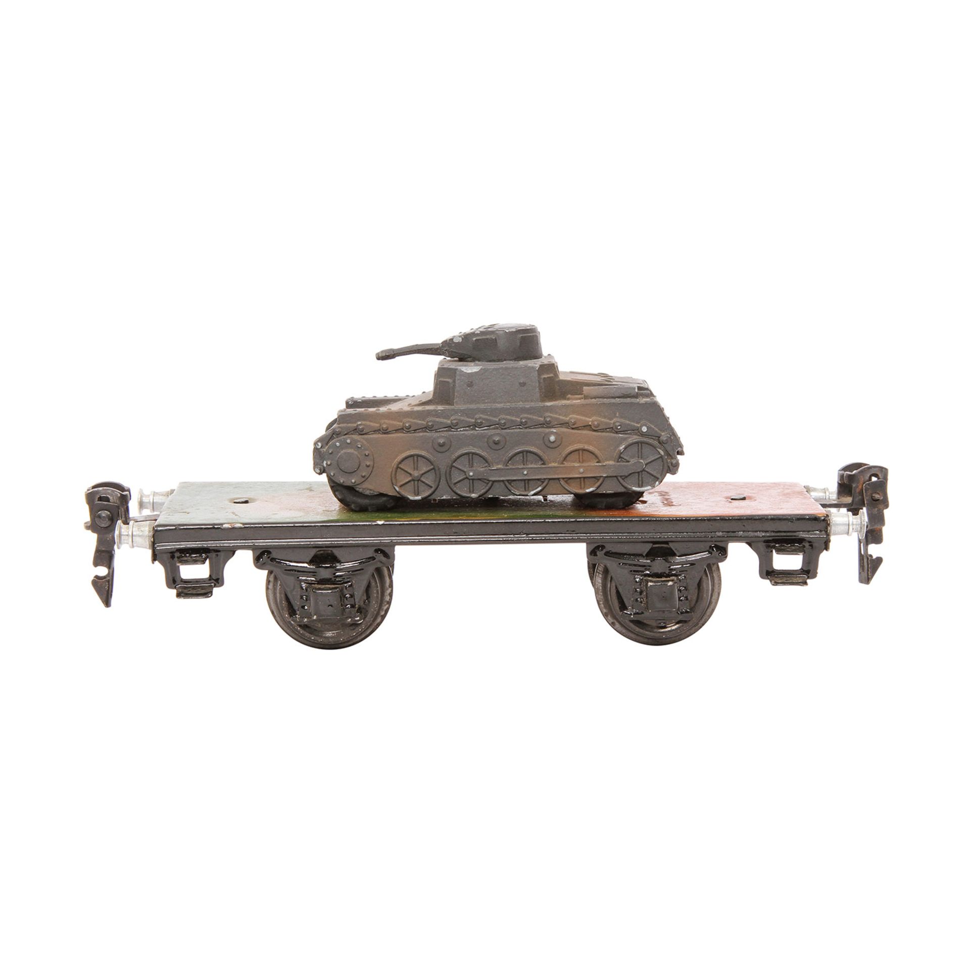 MÄRKLIN Plattformwagen mit Panzer 1770/01, Spur 0, 1939-1940, Blech, mimikry lack., 2-achsig, grauer - Image 2 of 9