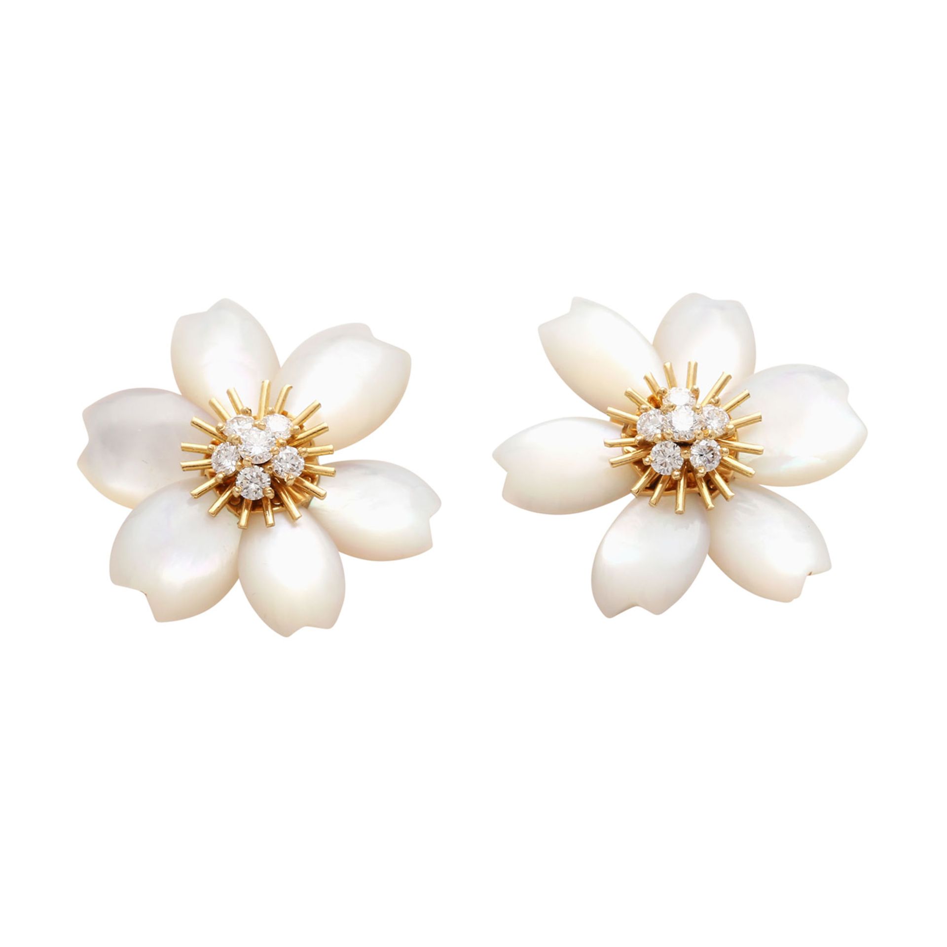 VAN CLEEF & ARPELS Ohrstecker "Rose de Noël" Umarbeitung aus ursprünglichen Ohrclips, mit