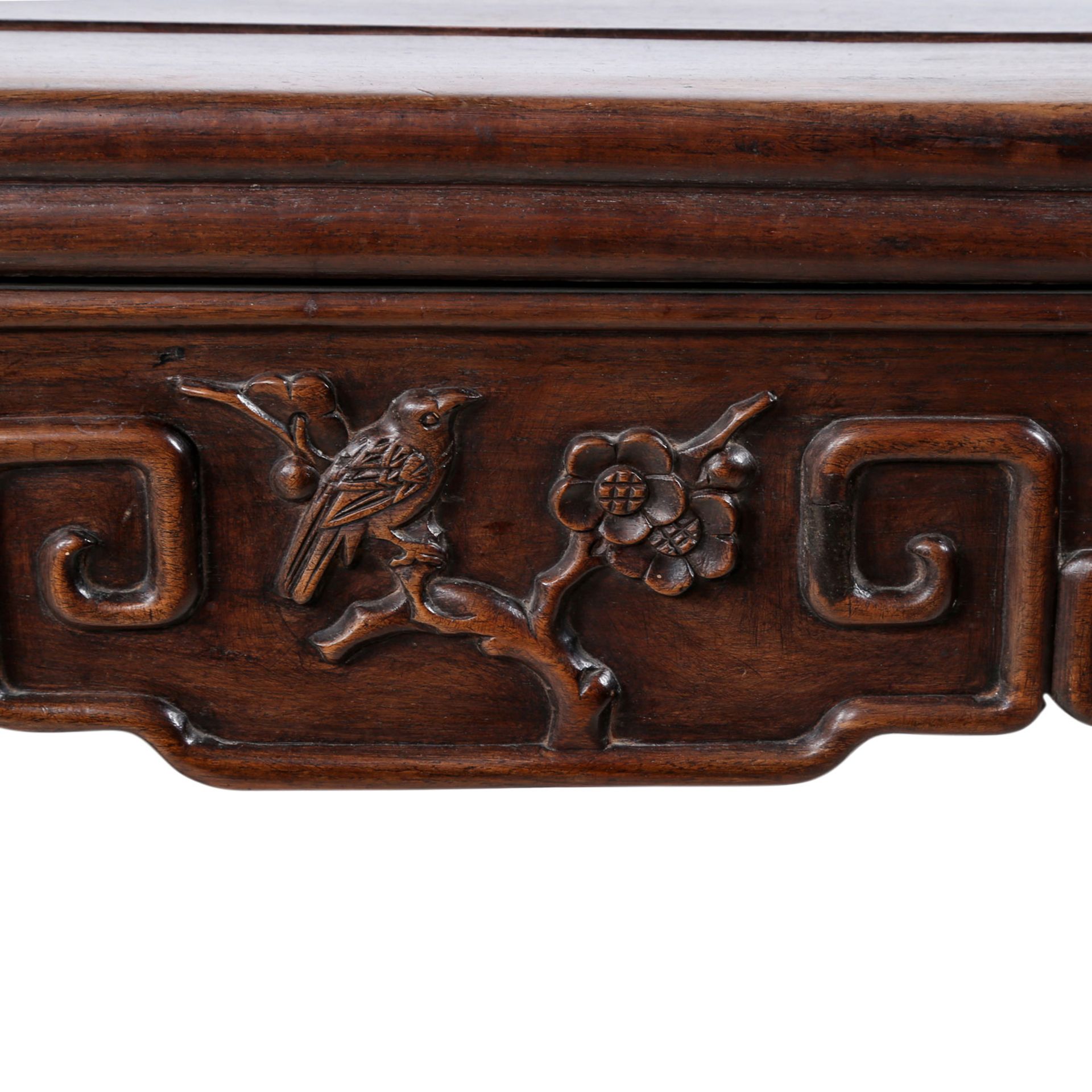 Altartisch. CHINA. späte Qing-Dynastie. Wurzelholz, Tisch auf vier Beinen, die Füße jeweils über - Image 5 of 6