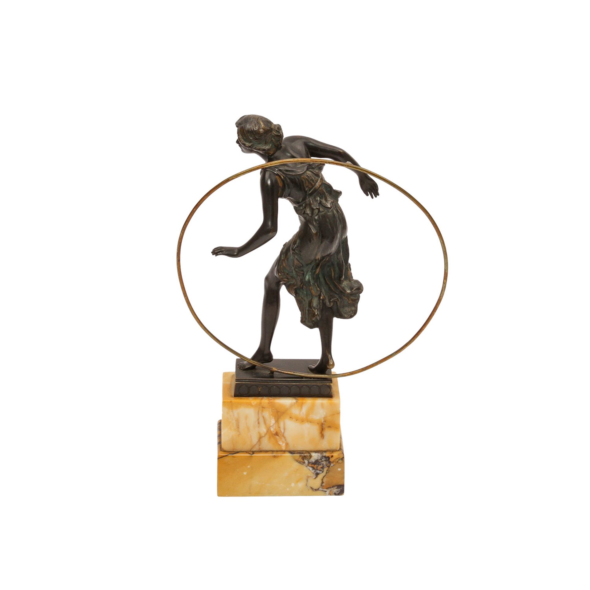 MORIN, GEORGES (Berlin 1874-1950 ebd.), "Reifentänzerin", 1. H. 20. Jh.Bronze, dunkel patiniert, - Image 3 of 6