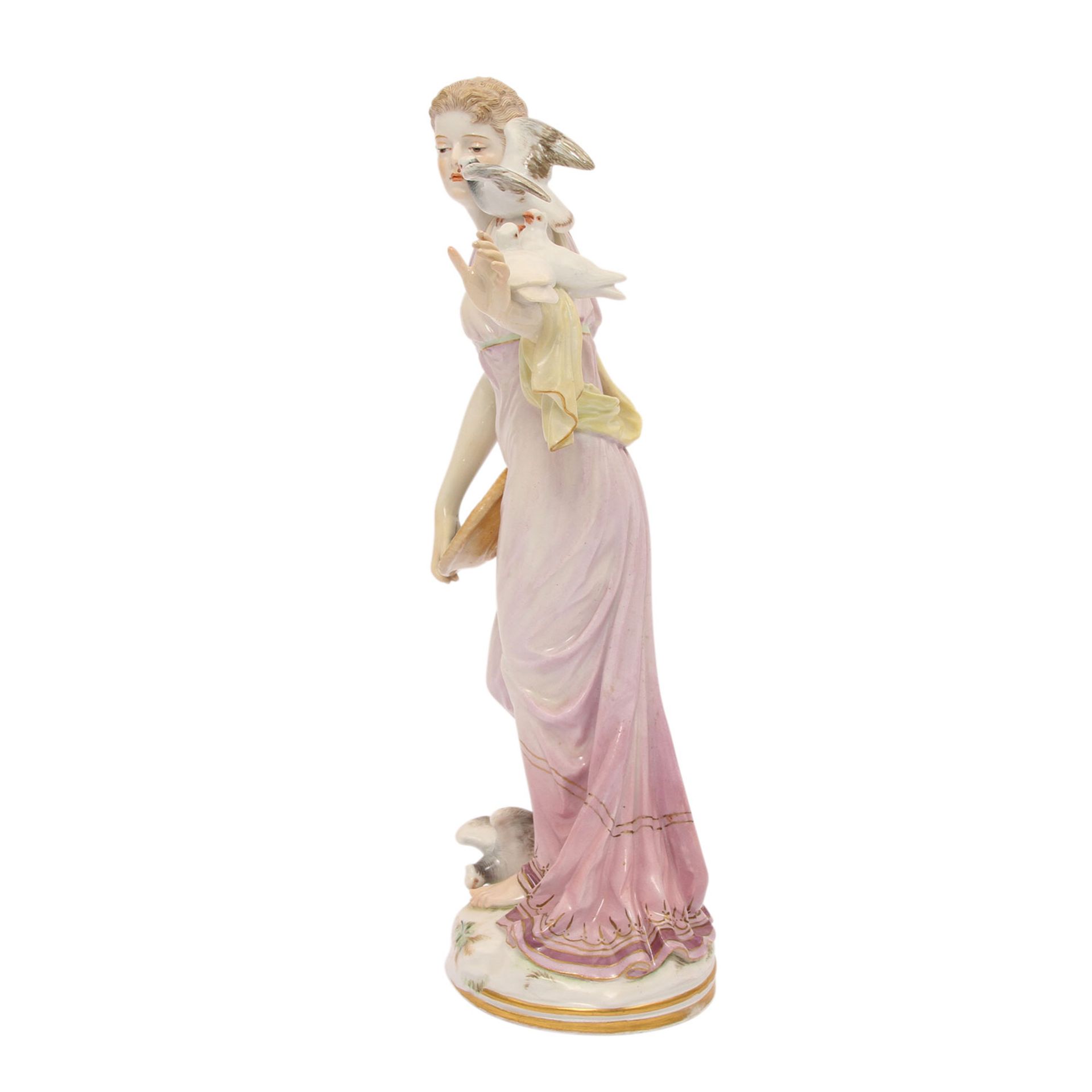 MEISSEN seltene Jugendstil-Figur "Tauben fütterndes Mädchen", vor 1924.Modell von Johannes Theodor - Image 2 of 7