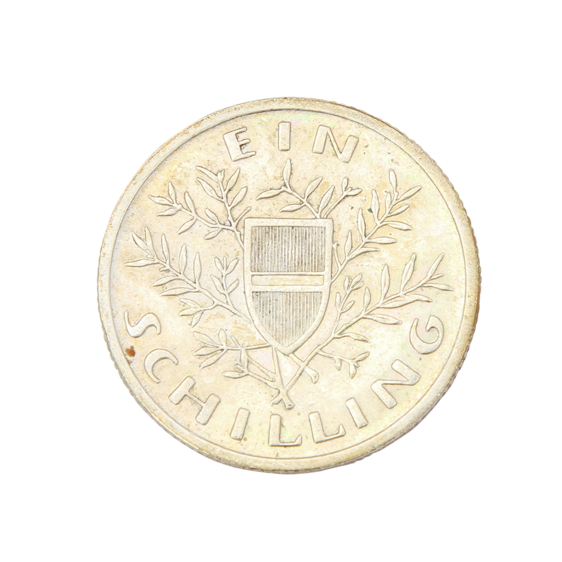 Österreich - 10 x 2 Schilling 1928-1937 vollst., dazu 1 Schilling Alpendollar 1925. Auf Tableau, - Bild 3 aus 4