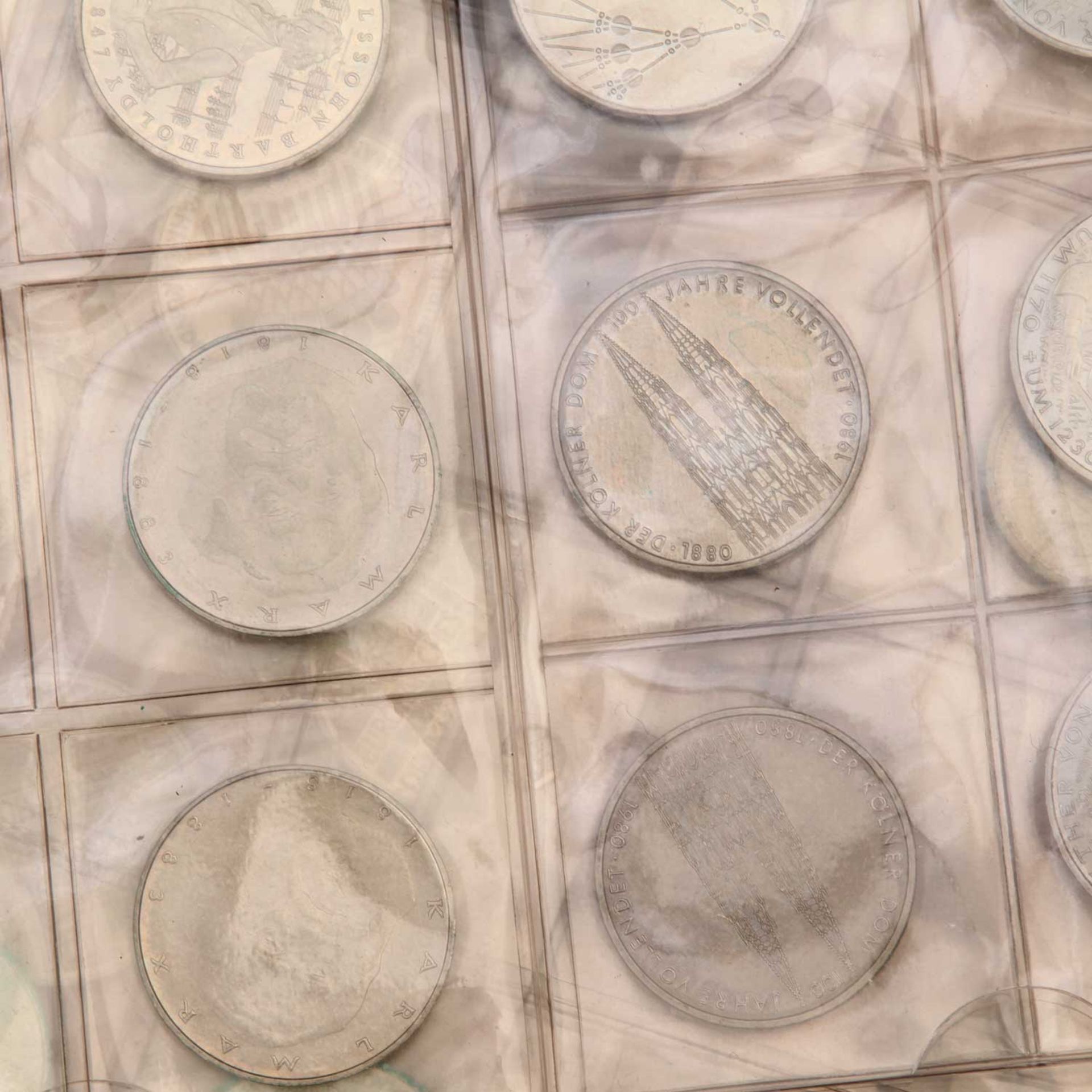 Größeres Silberlot mit Münzen BRD, III. Reich, Österr. Schillinge, Kanada, KMS BRD, Silberunzen - Bild 2 aus 15