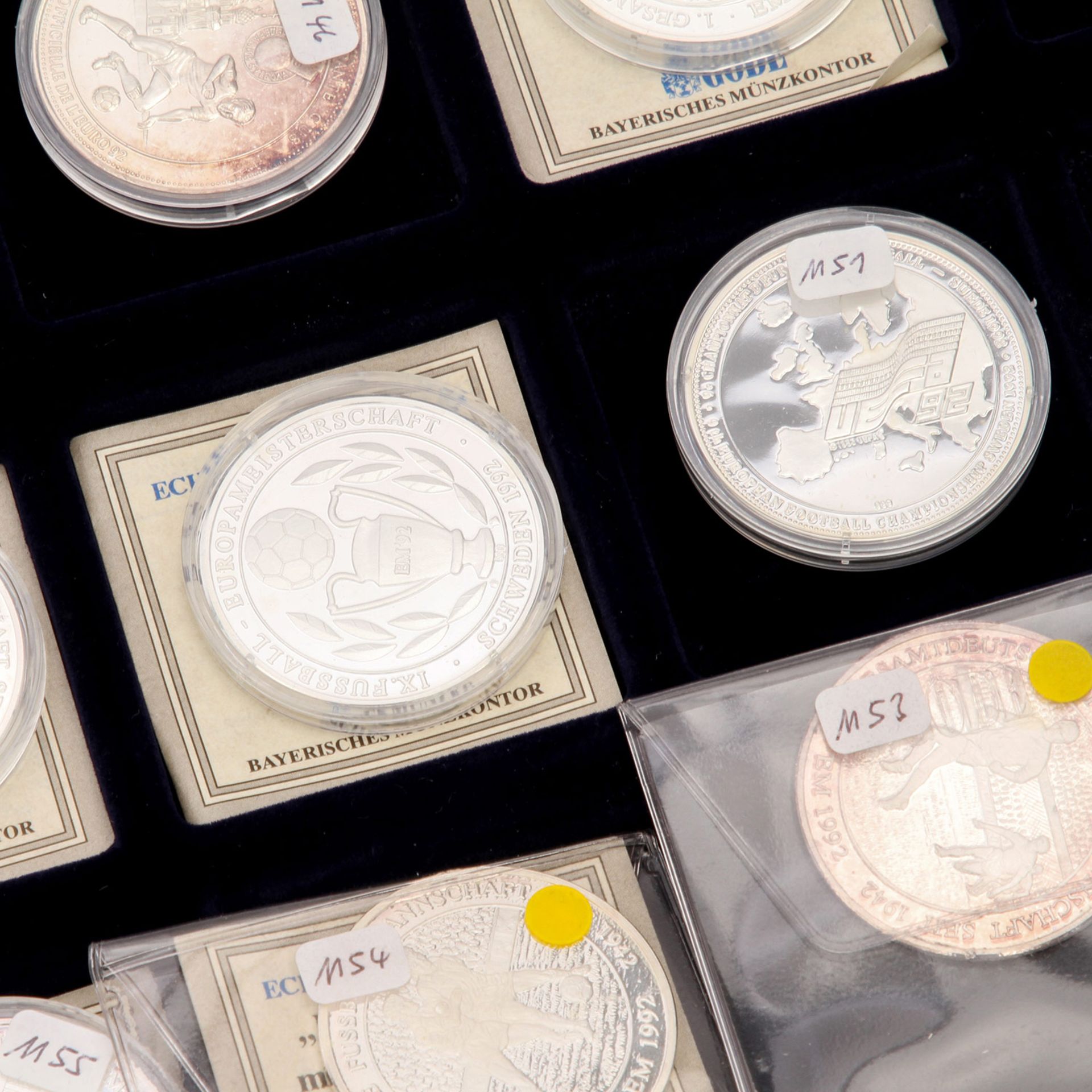 Lot Münzen und Medaillen, meist Olympia Thema, darunter auch wenige Can Dollars und China 5 Yuan - Bild 3 aus 5