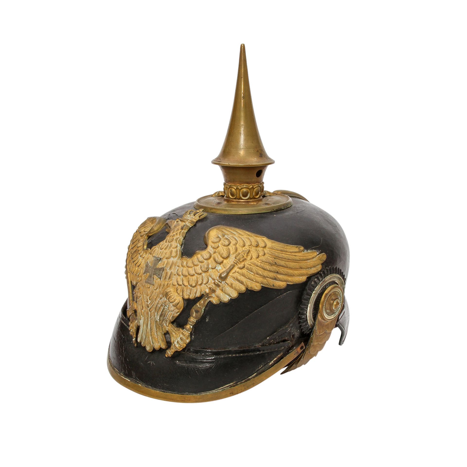 Preussen - Pickelhaube mit Dragoneradler, auf der Brust Reservekreuz "Mit Gott für König und