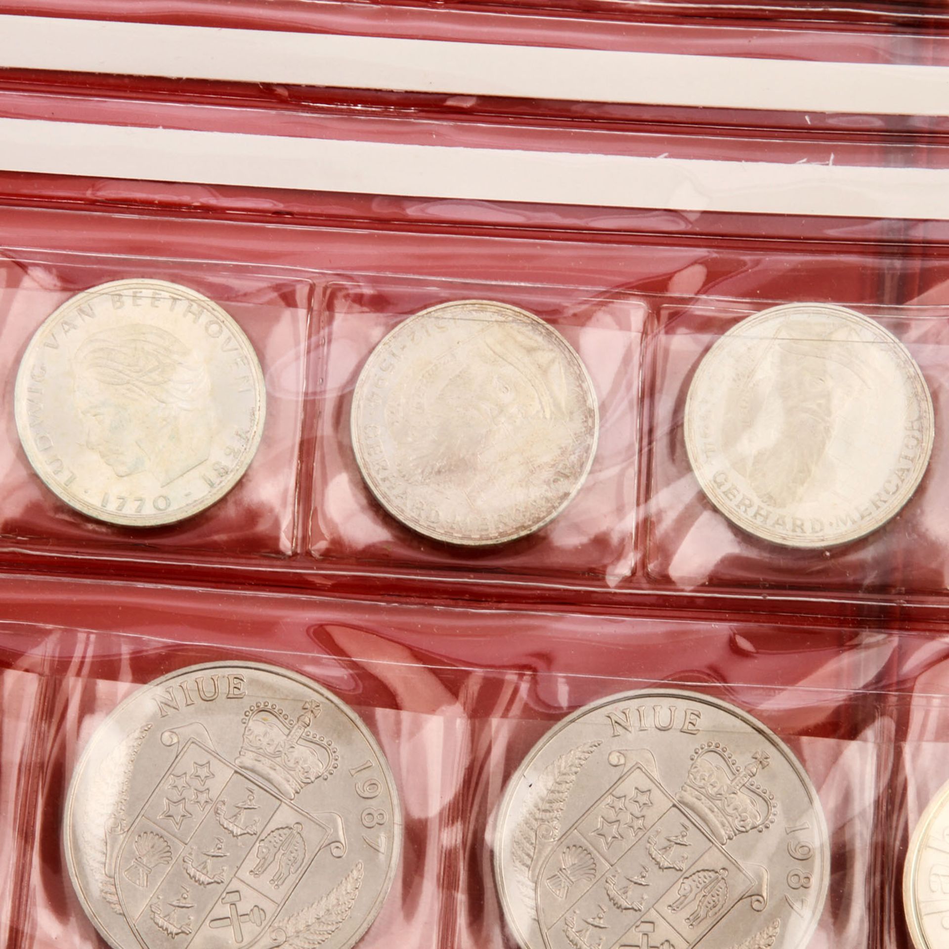 BRD Gedenkmünzen und ca. 28 g GOLD in Form von Russland 1 x 10 Rubel Tscherwonez 1977, GB 2 x 1 - Bild 3 aus 5