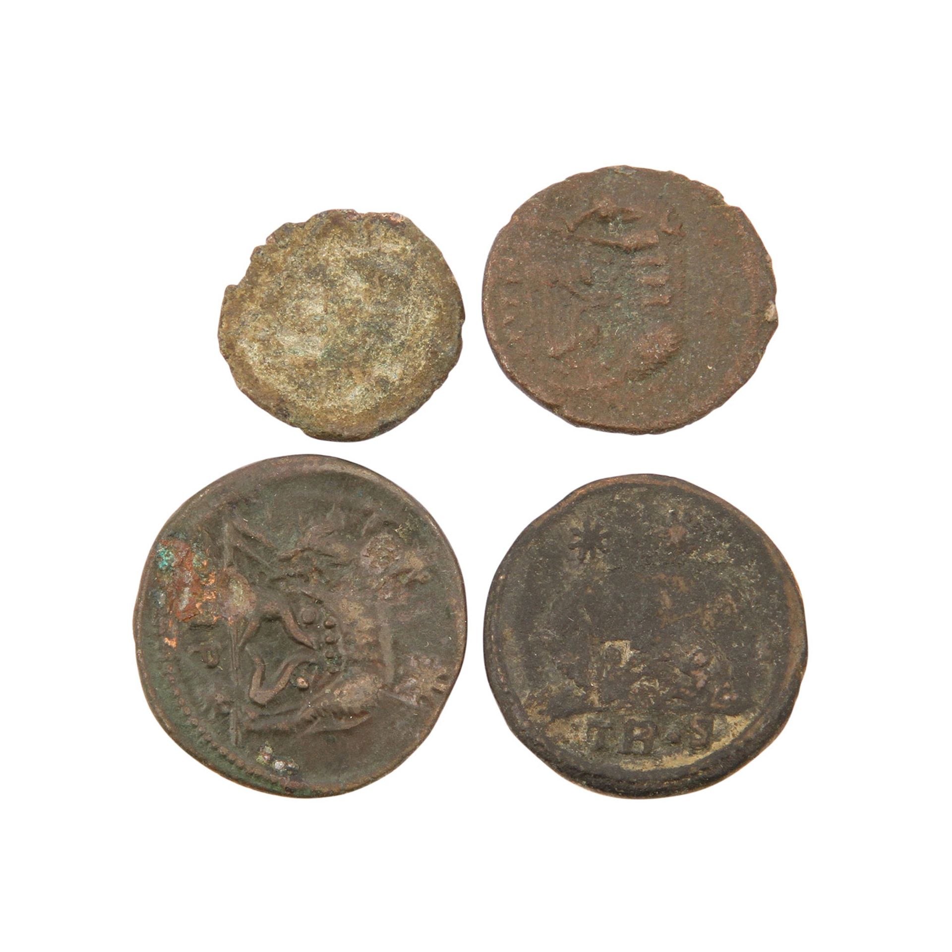 URBS ROMA - Konvolut von 7 Stück, darunter wohl eine zeitgemäße Imitation in / aus Silber ( - Bild 2 aus 3