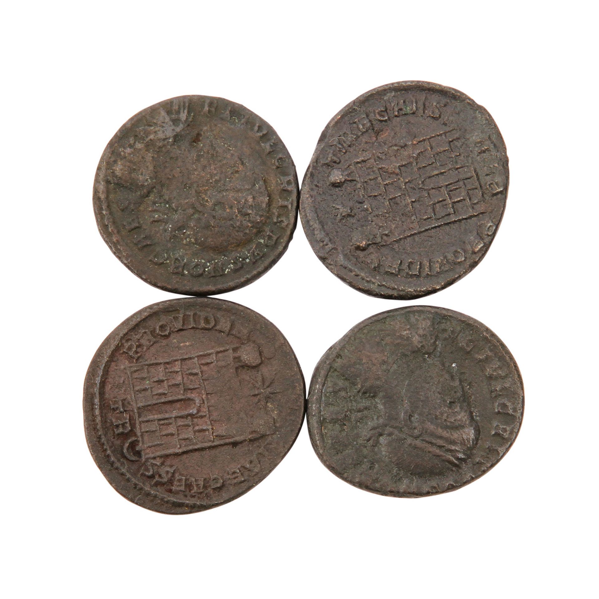 Römisches Kaiserreich - Crispus, Trier, 11 Follis, Lagertor, Münzstätte Trier in verschiedenen - Bild 3 aus 3