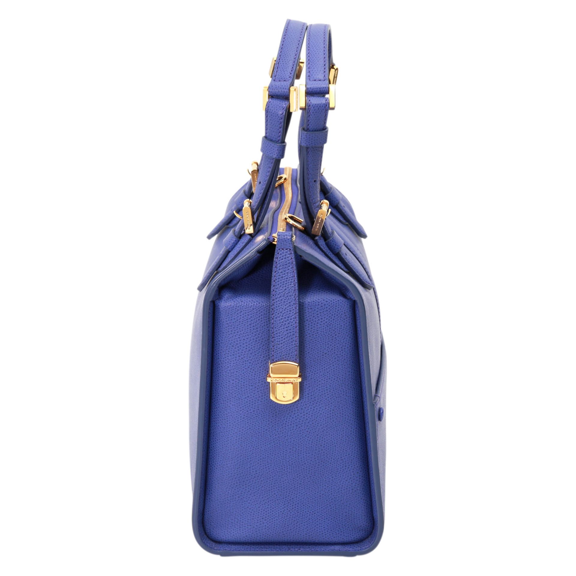 GIORGIO ARMANI Henkeltasche, NP.: 1.500,-€. Fein genarbtes Leder in Violett, Doctorsbag-Form, - Bild 4 aus 8