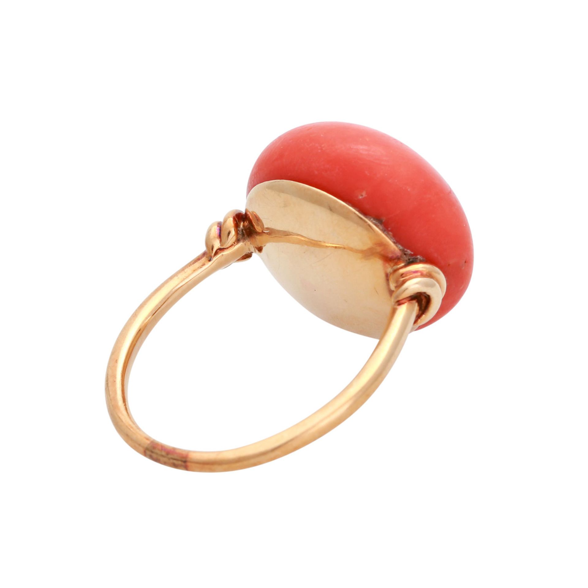 Ring mit Koralle, D: 12 mm, Roségold 14K, RW 56, etw. Gebrauchsspuren. - Bild 3 aus 4