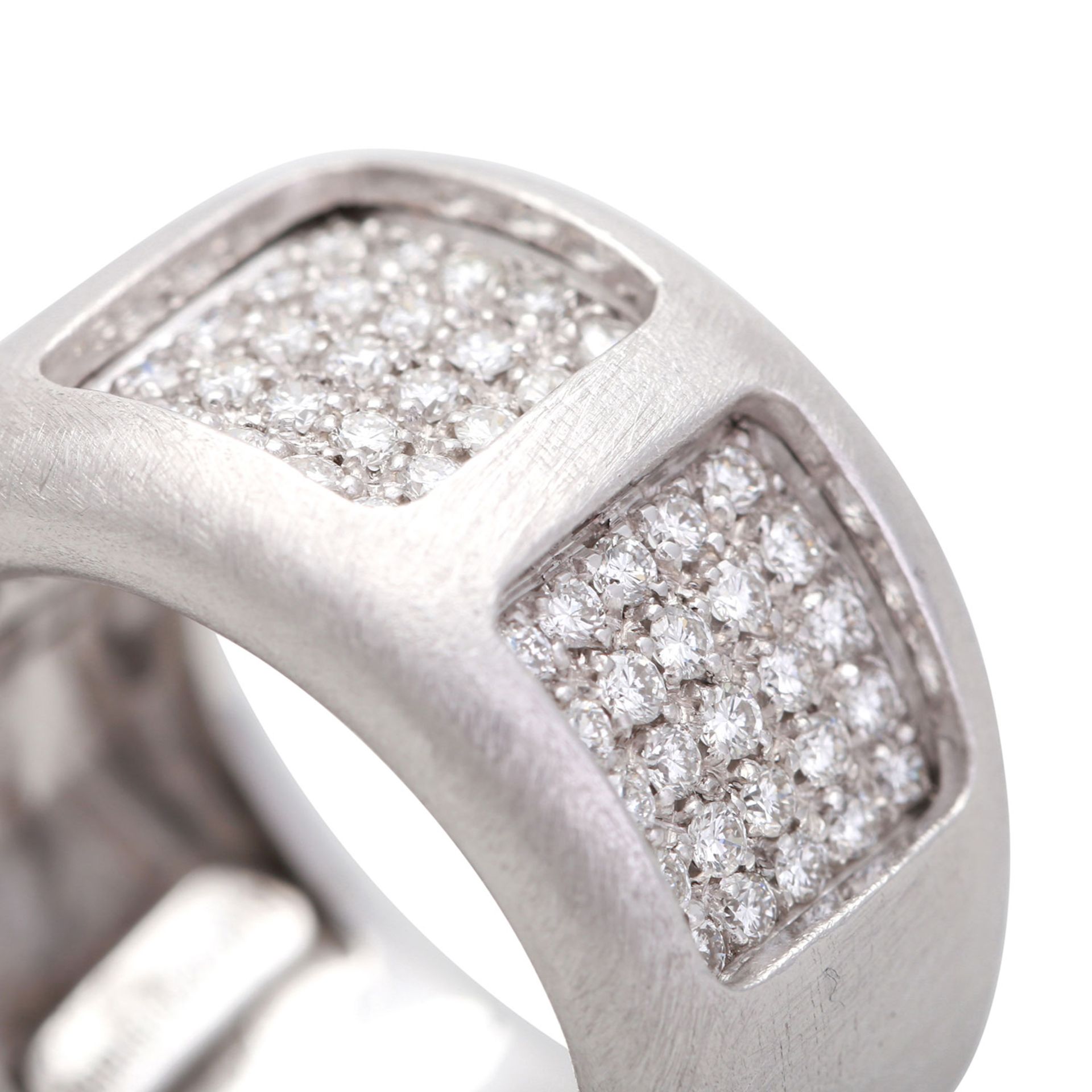 GIORGIO VISCONTI Ring mit 75 Diamanten, zus. ca. 0,75 ct, FW (F-G) /VVS - VS, WG 18K, RW 54, - Bild 6 aus 6