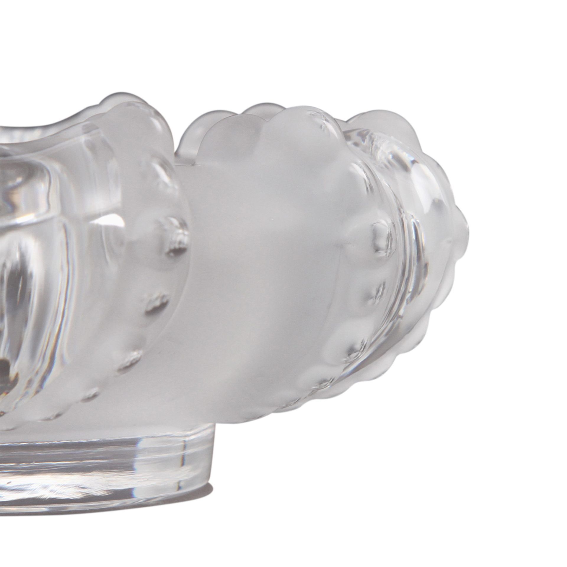 LALIQUE Schale, 20. Jhd. Farbloses Kristallglas, sign., D. ca. 19,5cm, Alters- und Gebrauchsspuren. - Bild 3 aus 3
