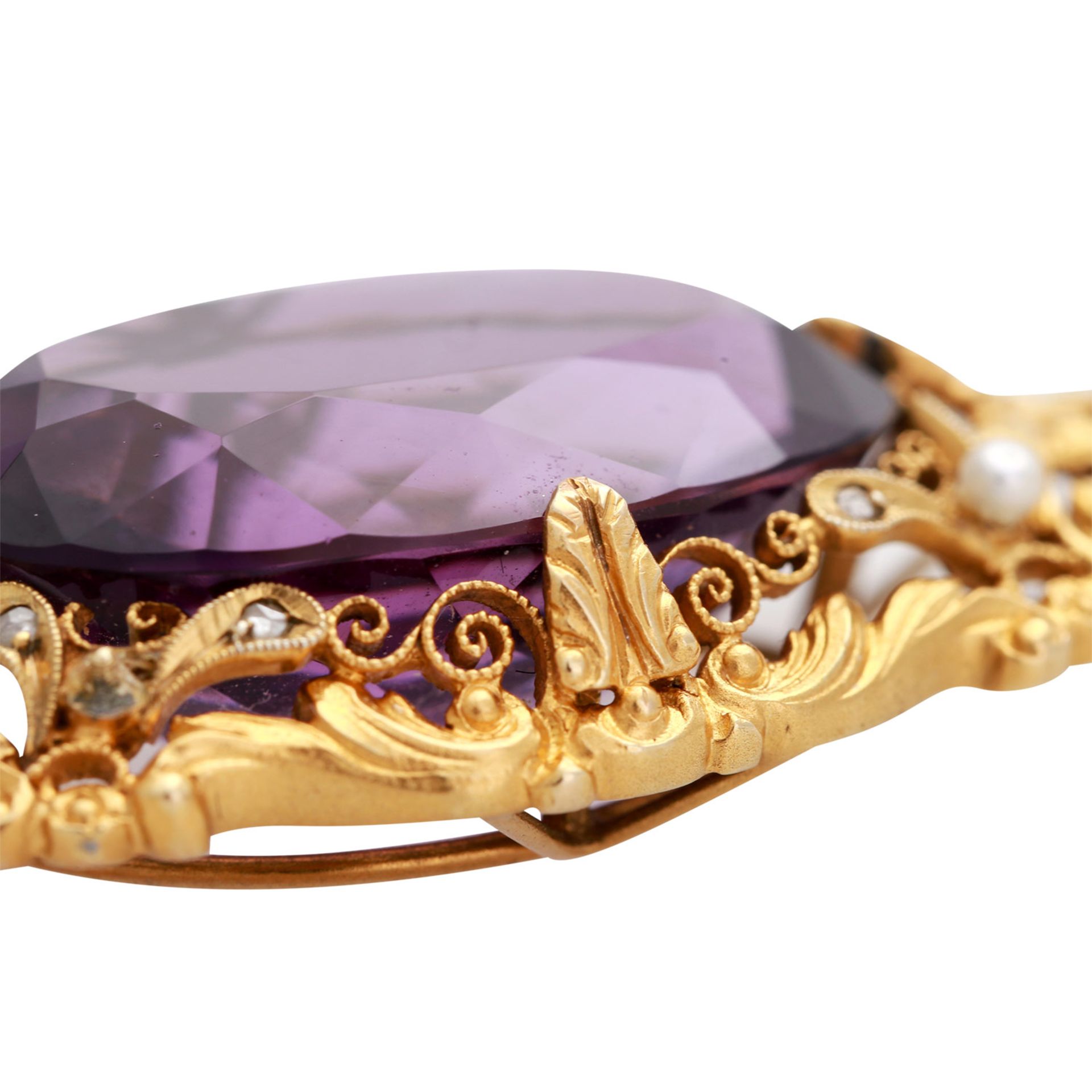 Antiker Anhänger Anfang 20. Jh. mit Amethyst oval facettiert, gute Farbsättigung. GG 18K mit - Bild 4 aus 4