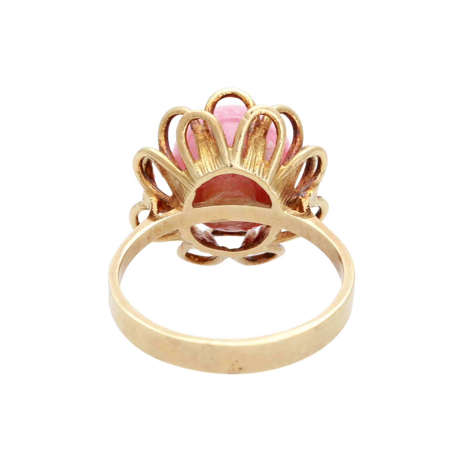 FAHRNER Ring mit Rhodochrositkugel in doppelreihigem Blütenkelch aus Drahtschlingen sitzend. GG 14K, - Bild 4 aus 4