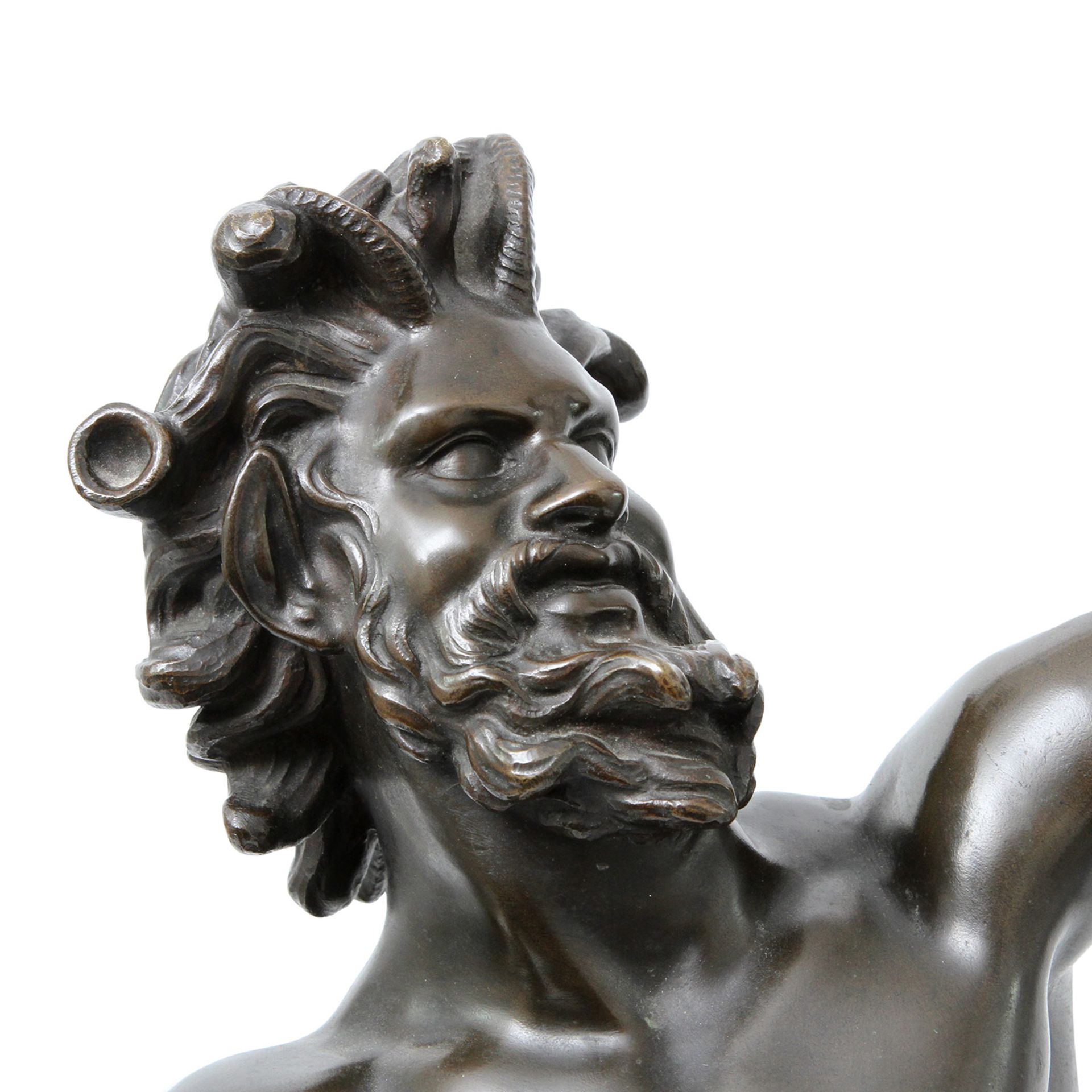 "Tanzender Faun", um 1900. Vollplastischer Bronzeguss nach dem Original aus Pompeij, 2. Jh. v. Chr., - Image 6 of 8